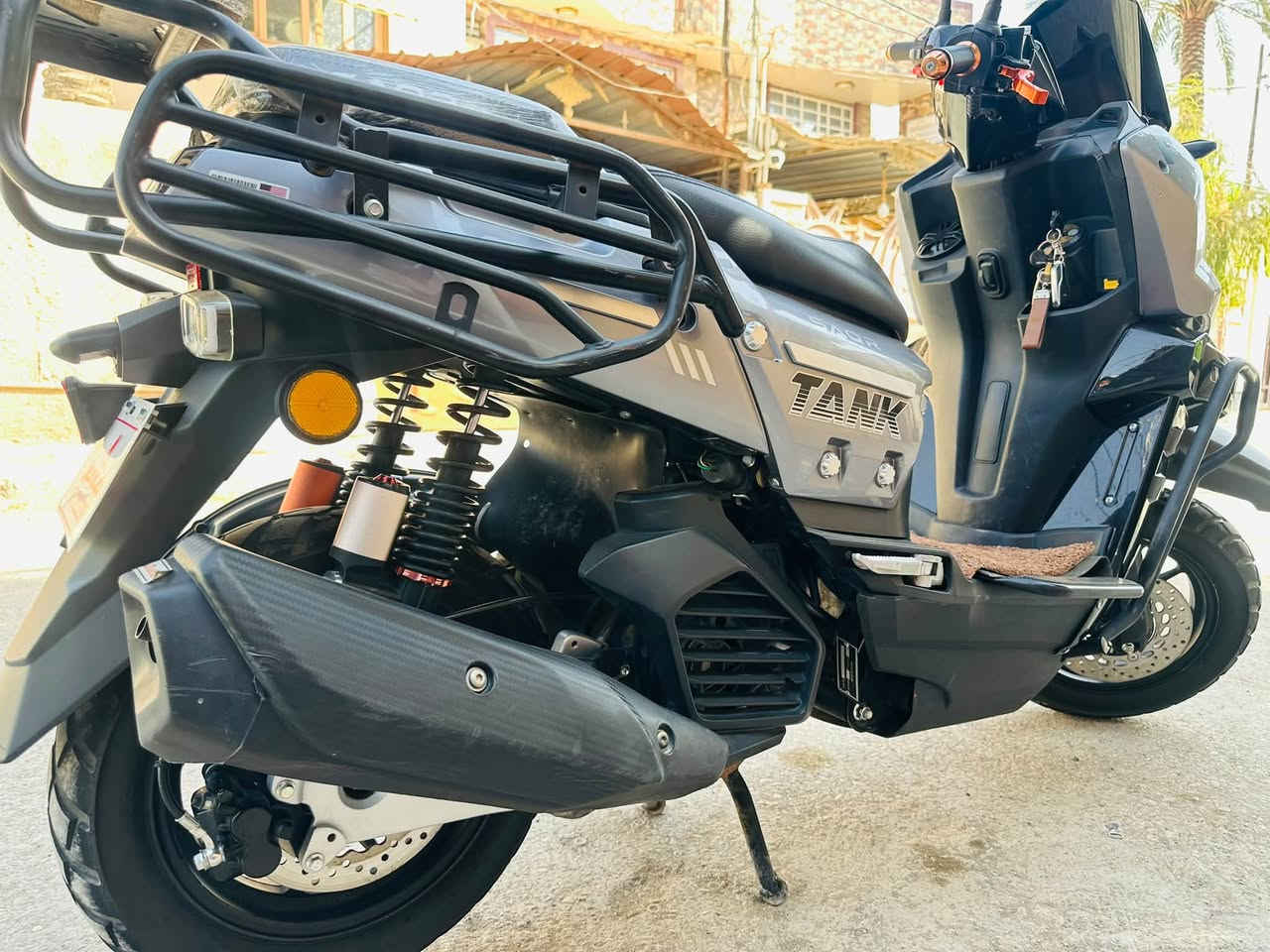 🏍️🔥 دراجة TANK صيني باب أول – موديل 2025 🔥🏍️
دراجة جديدة ومميزة جدًا، بحالة الشركة 💯👌

🔹 الماركة: TANK
🔹 موديل 2025
🔹 تشغيل بصمة + عن بُعد
🔹 دبل دسك أمامي وخلفي
🔹 شاشة ديجتل
🔹 شاشة أعطال
🔹 بلاجكتورات وكالة
🔹 سيباية تحميل أغراض أصلية مال الشركة
🔹 سماعة بلوتوث
🔹 تايرات حجم كبير
🔹 درع حديد بلادي لحماية الدراجة 🛡️
🔹 لون مميز وراقي جدًا
🔹 استيكرات شركة الصقر بالكفرات
🔹 لا برغي مفتوح بيها ❌
🔹 لا كسر ولا فطر ولا شخط
🔹 على حالة الشركة 💯
🔹 ماشية فقط 3000 كم 🔥
🔹 يعني شبه زيرو

💰 السعر: مليون و600 ألف دينار

📍 المكان: بعقوبة – حي المعلمين

📞 للاتصال والاستفسار: ***********

⚠️ الدراجة غير متواجدة على الفيس، يرجى الاتصال على الرقم أعلاه.

