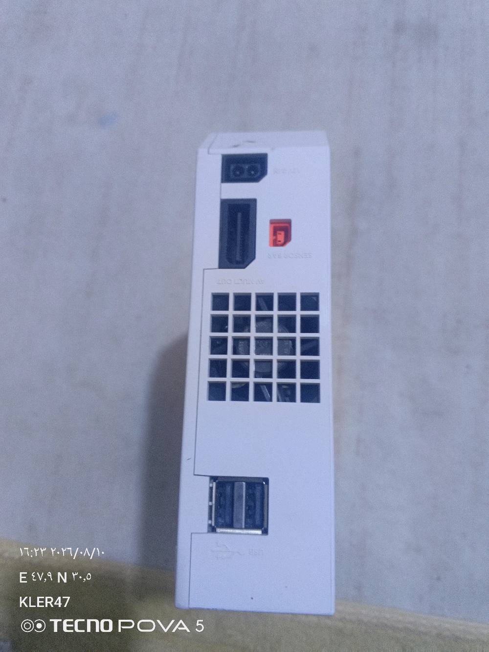 Nintendo Wii 
جهاز شرط النضافة جديد ماعدا شخط اسود صبغ مو ضرر 
ريجن كوري 
الجهاز مكرك (بدون العاب)
جهاز كامل مكمل ماعدا السنسر بار (بشموع عادي)
ويجي بدون كارت تخزين SD CARD 
ب50 الف
توصيل موجود ب 6 آلاف
مكاني البصرة الصالحية مدرسة كوت الكوام