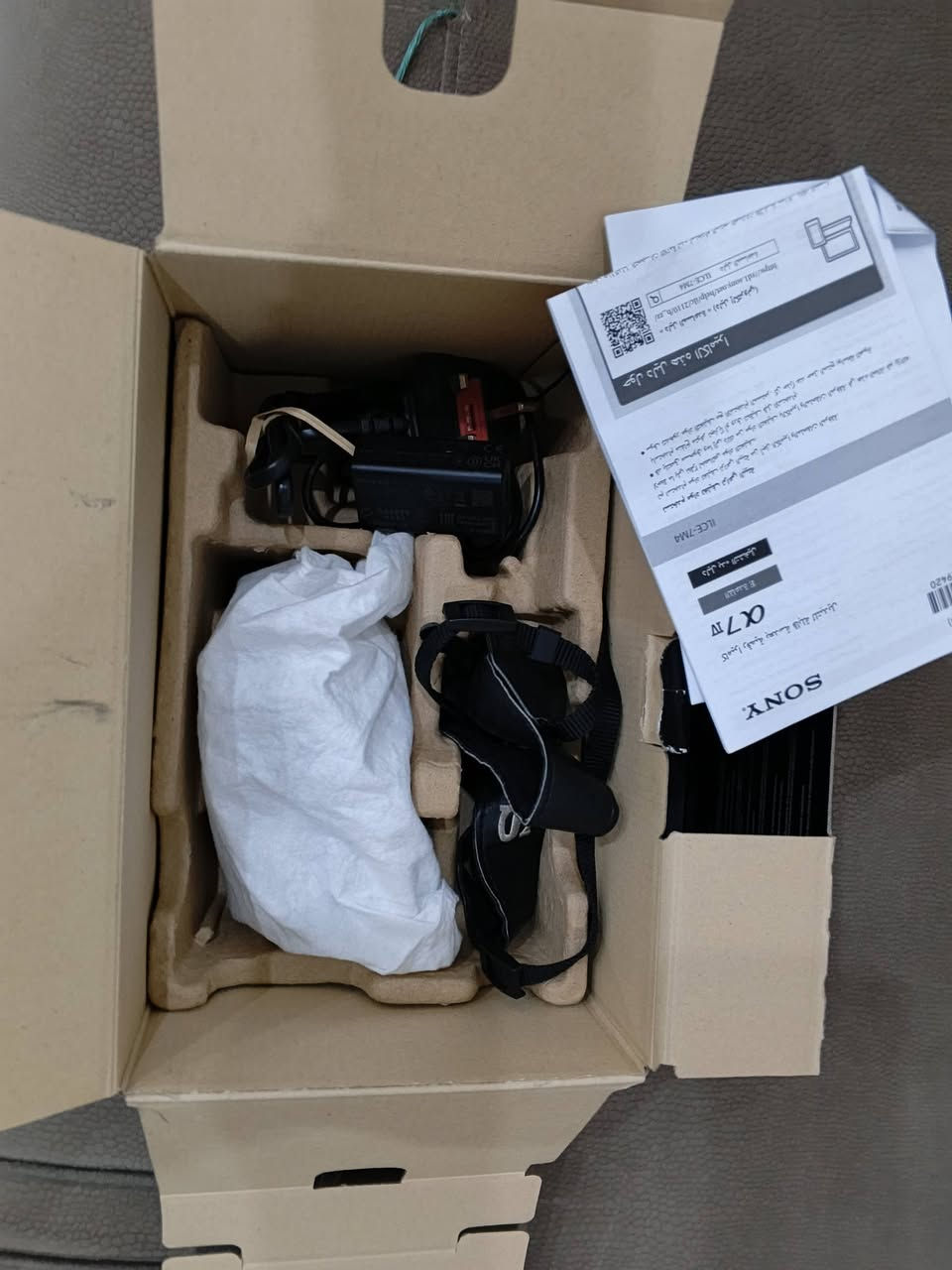 ‏
‏للبيع السريع بسعر جوة السوك

‏🔴 كاميرا Sony A7 IV (سوني A74)
‏السعر 2 مليون
‏عداد الشتر 21,700
‏النظافة 99%
‏كارتونة مع شاحنة وبطارية

‏🔴 عدسة سوني 200-70 (f2.8) جي ماستر الاصدار الثاني
‏السعر مليونين وربع
‏نظافة 99% استخدام قليل جدا جدا

‏📍 الموقع: بغداد
‏📞 للتواصل والاستفسار: ***********
الاسعار بيها مجال للجادين بالشراء

‏

