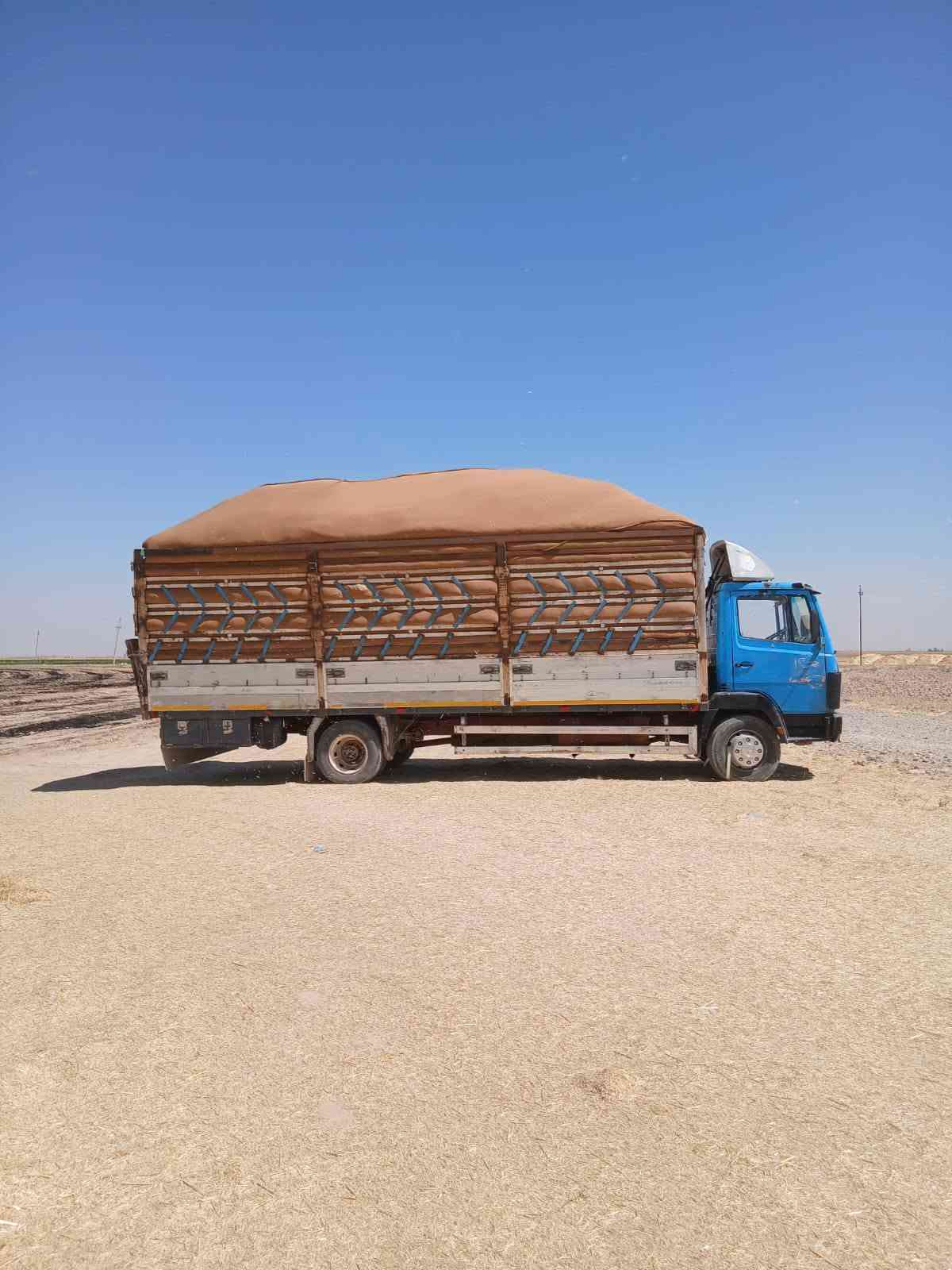 سيارة • للبيع