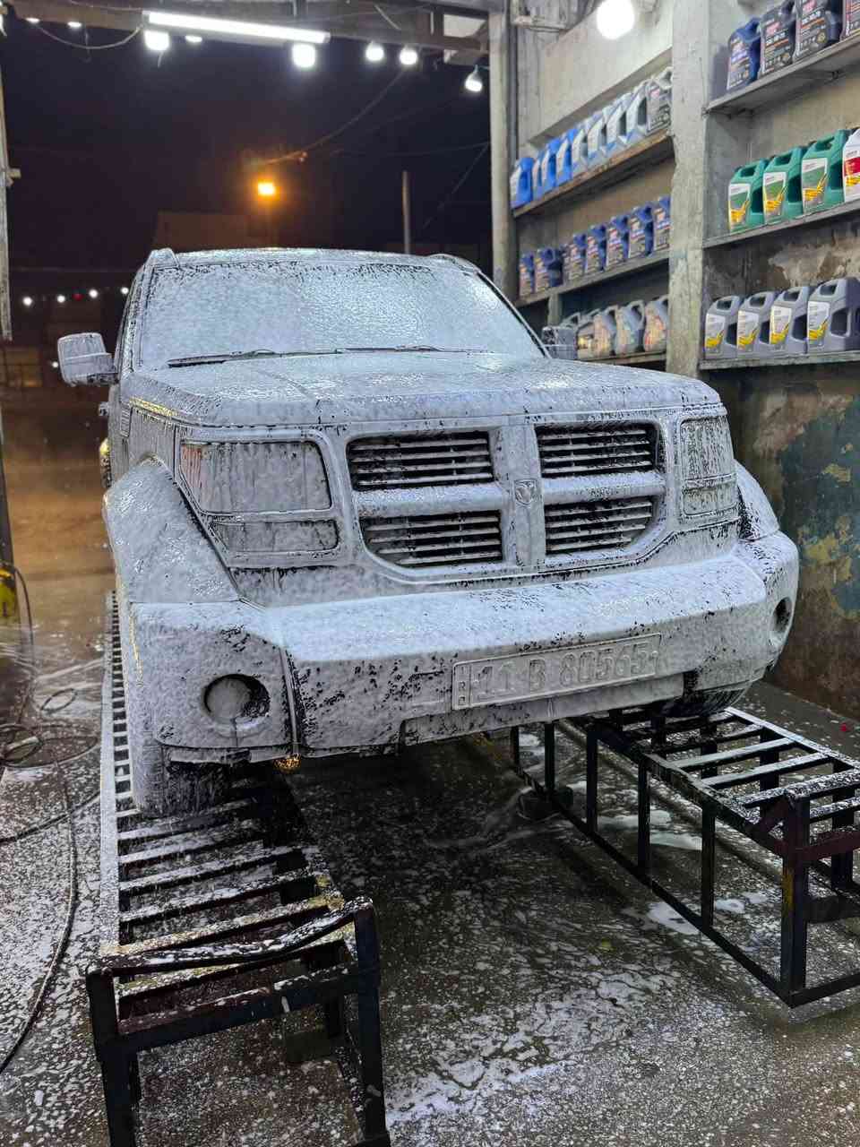 سلام عليكم للبيع سياره جيب نيتروً موديل ٨ محرك بي تنقيص سيارة مصبوغه عام الجماليه سعر ٨٠ وبها مجال ***********

