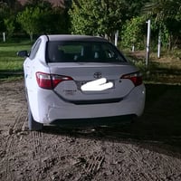 للبيع تيوتا كورلا موديل 2015 لون ابيض كلش كلش نضيفه السياره جاهزه للأخ...