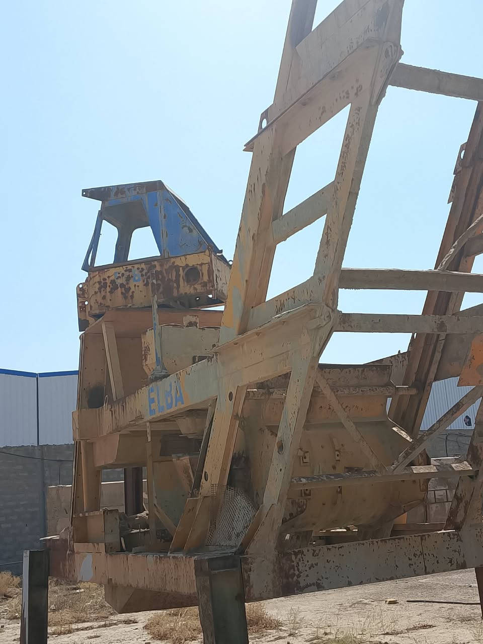 متاح هيكل خباطة نوع .. ELBA
بحالة جيدة جداً استعمال قليل جدا 
للاستفسار اكثر الاتصال بالرقم التالي
الفلوجة الحي الصناعي 
م/***********
