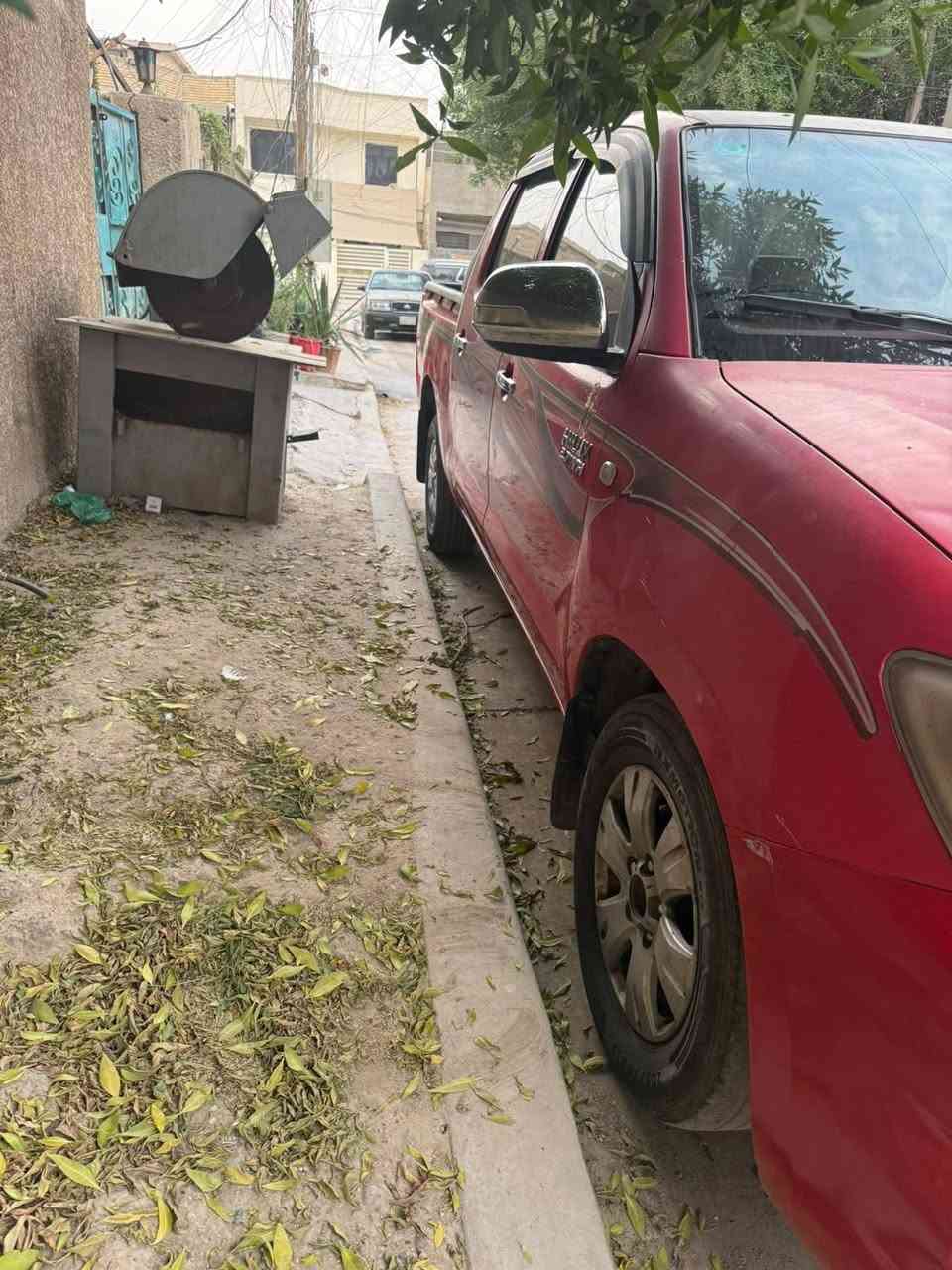 هايلوكس • ٢٠١٠ • حي الجهاد