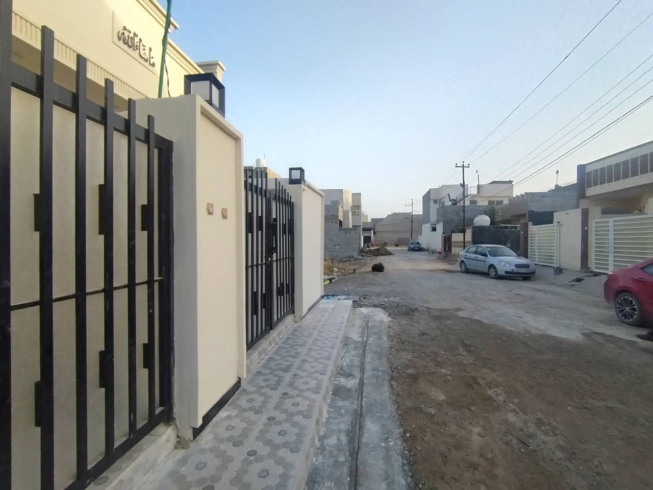 دور الزراعة
دارين للبيع كل واحد مساحة ١٠٠ م ٥ ×٢٠ طابق واحد

إستقبال ، مطبخ مع صاله ، غرفة نوم ، بيتونه ،

دورة مياه داخل خارج شرقي غربي

ارضيه بورسلين ، شغل كلش مرتب 

جاهز للسكن.. 

نوع العقار طابو زراعي سند ٢٥ 

خدمات كامله ماء مجاري تبليط كهرباء 

الموقع بعقوبة تقاطع القدس دور الزراعة الثالثة

للأستفسار أكثر اتصل على الأرقام التالية او على الخاص

وسام اللهيبي  ***********

ياسر فارس حسين *********** 

مكتب الجزيرة لبيع وشراء الأراضي والدور السكنية
