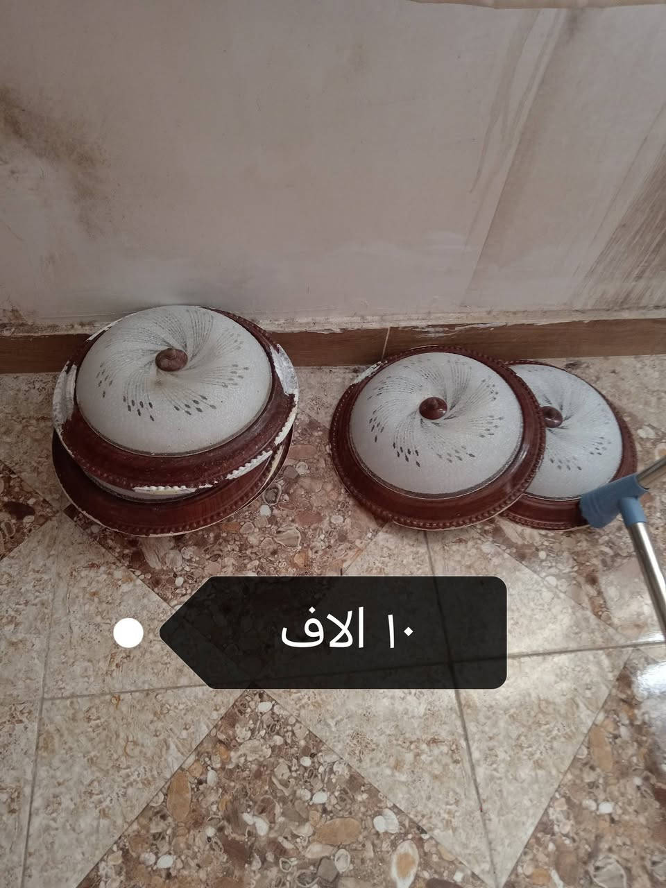 ***********

نص مكتوب في الصور:
- ٢٥ الاف
- ٥ آلاف
- ٦٠ الف
- ١٠ الاف
- ٥ الاف
- ثنينهم ٢٥ الف
- زوليه ٥٠ الف