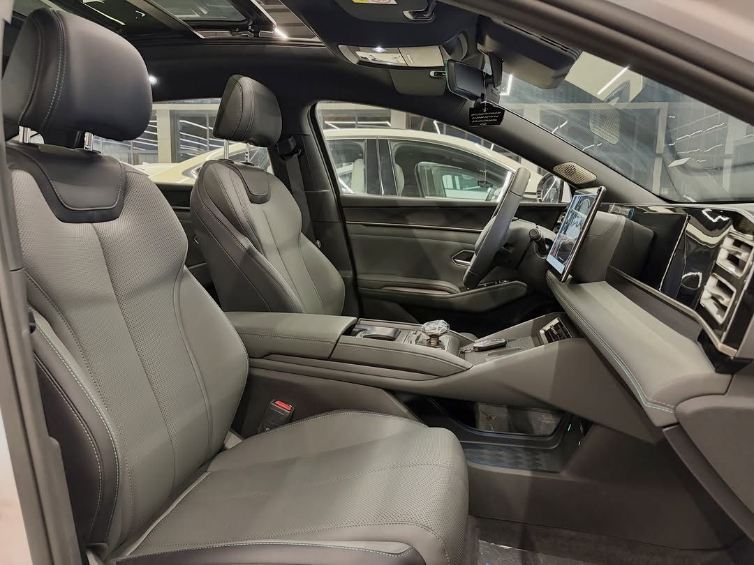 🔥باتری گەورە و پانۆراما و سفر کیلۆمەتر🔥
BYD Qin L Flagship
‎ بی وای دی چین ئێڵ
‎‏‎مۆدێل ٢٠٢٥ مکینە ١.٥ باتری ١٢٠ کم ‎ 
‎ ‏‎شحن+کارەبا+بەنزین
‎١٦٠٠ کیلۆمەتر بە تەنها یەک تەنکی بەنزین 

‎‏‎مواصفات فول، پانۆراما، کوشن کارەبا ،١٣ کامێرا، داشکام ڕیکۆرد، ئۆتۆ پارک ، ڕاداری خەتی جادە، ڕاداری تحدید سرعە،بەصمە، کارت، شاشە گەورە ،کامل حساس، سوکان ڤۆلیۆم، ویلکرۆم ١٧، ئیشارەتی سەر ئاوێنە، تبرید مرکزی، لایت زینۆن، بەگلایت لید، گێچ ئەلەکترۆنی،درایڤ مۆد، دوگمەی خلیسکان، ئەی بی ئێس، ١٠ ئەیرباگ.

‎کێبڵ شحنی بیلادی و کارد و فڵچەو و موادی پەنچەری لەگەڵدایە

‎بۆ زانینی نرخ کۆمێنتێک بەجێبهێڵە
‎لتفاصیل والسعر اکتبوا التعلیق

‎‏‎‏‎ پێشانگای ســـلـــێــــمـــانـــی ھەمیشە پێشەنگین 
‎‏‎معرض الســــلــیــمانـــیـــة ھو الافضل دائماً

‎‏‎بە داوای لێبوردنەوە شێوازی قیستمان نییە⚠️⚠️
‎‏‎نعتذر منکم لیس لدینا نظام الاقساط⚠️⚠️

‎‏‎📍العنوان: سلیمانیة -طریق کرکوک-نقلیات الرئیسی السلیمانیة - الرقم ١٢٨
‎‏‎📍ناونیشان: سلێمانی - تێرمیناڵی سەرەکی سلێمانی- ژمارە١٢٨

***********☎️

#BYD #QinL #BYDQINL #SlemaniAuto
