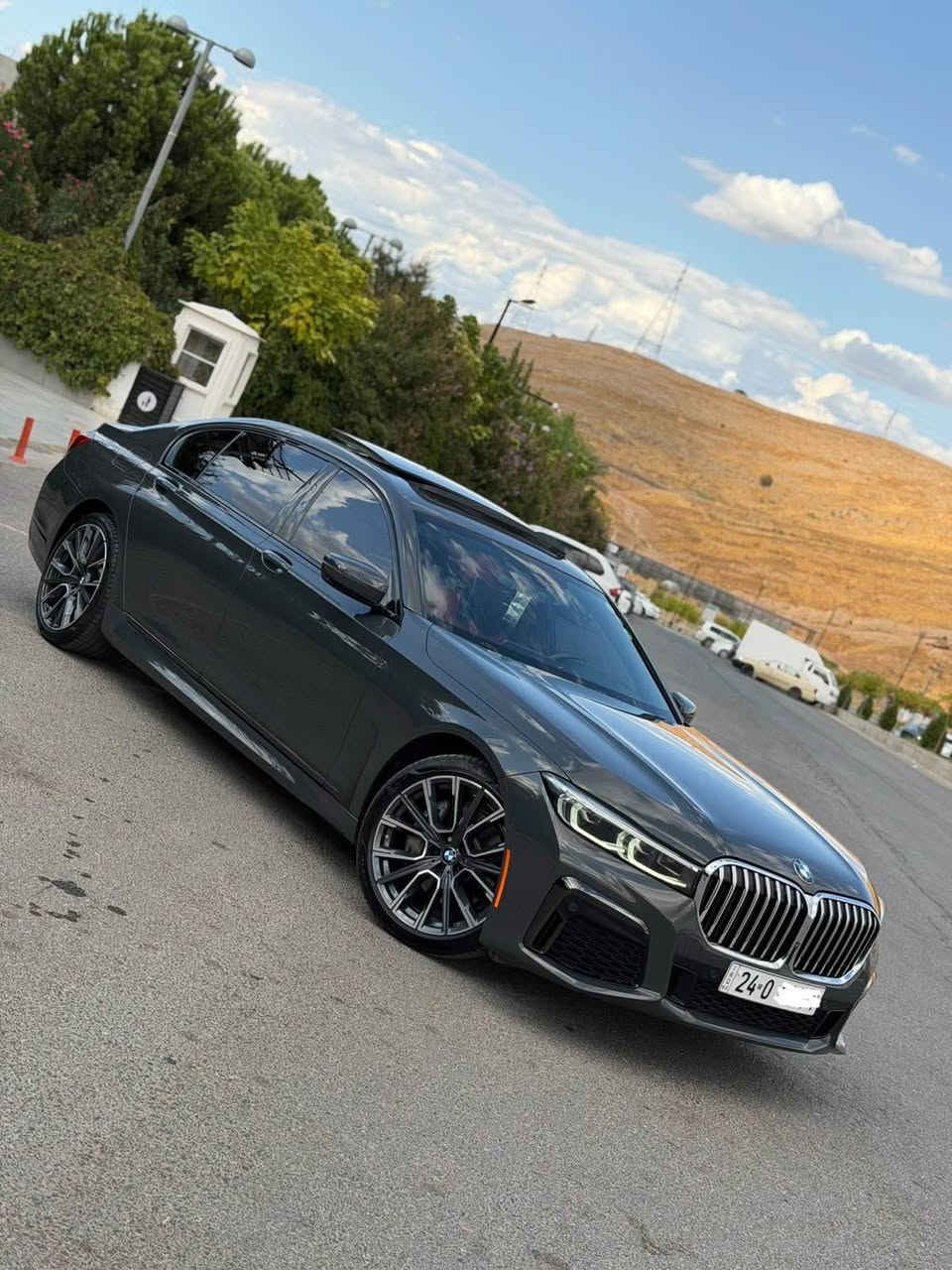 بي ام 740i • M باكج • ٢٠٢٢