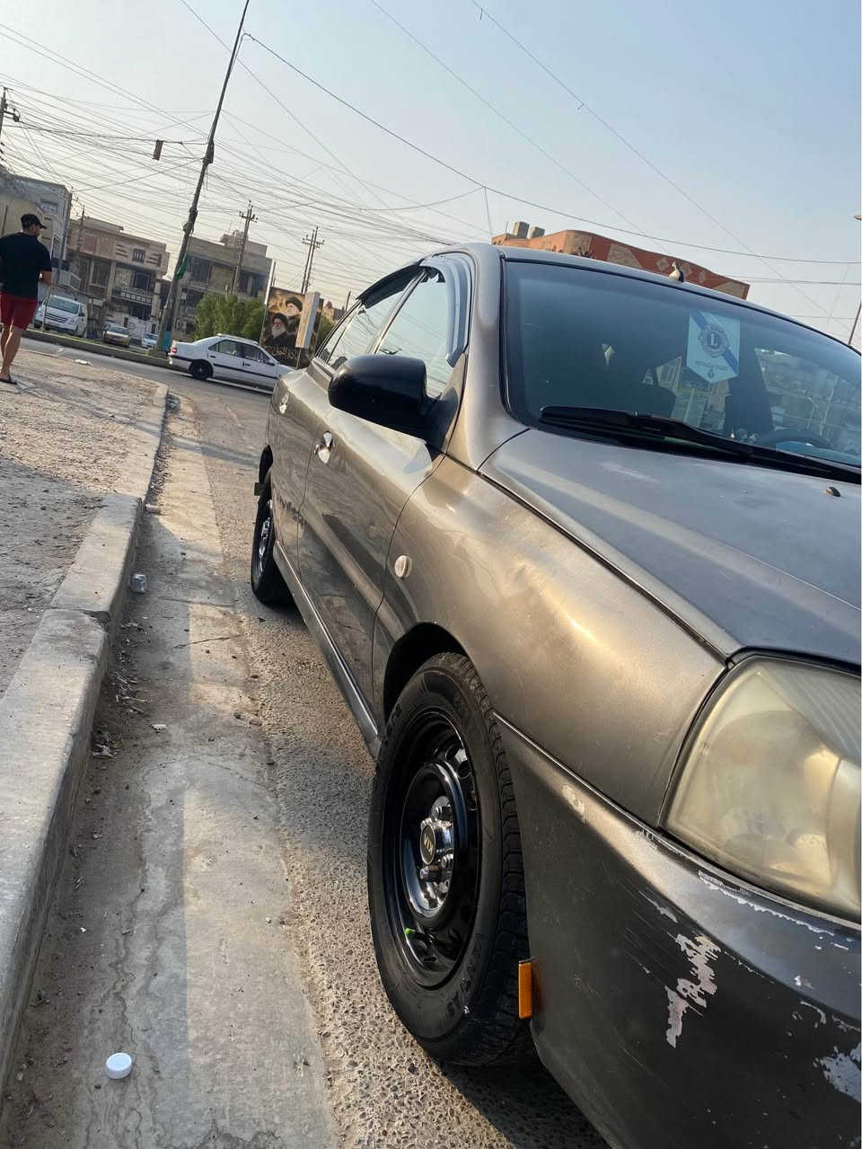 السلام عليكم 
للبيع كيا ريو ٢٠٠٧ رقم أربيل  (كير عادي )بأسمي سيارة حلوه تبريد  وتدفئه حدادية تخم تاير جديد مكينه جديده وكير مكفولات بيها شبر بارد بلباب الخلفي وباب السايق هم شبر بارد وغير هذه مابيها اي شي نقص بعد العنوان حي العامل شارع ٣٠ وهذه رقمي *********** بغداد, العراق
