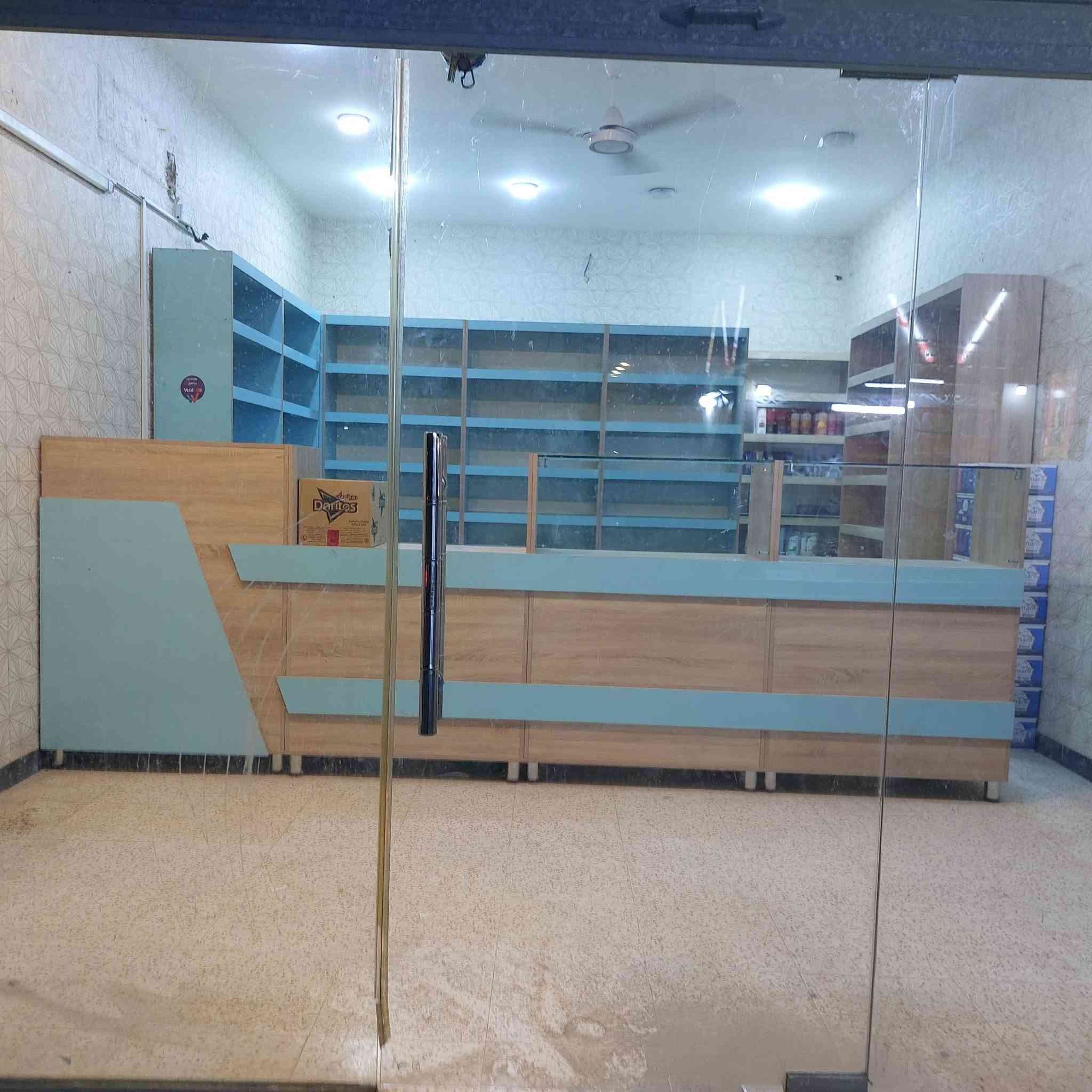 عرض لمدة يومين فقط
السعر اصبح مليونين

نص مكتوب في الصور:
- ***********
- السلام عليكم رفوف وواجهة صيدلية مع انارة لاغلب الرفوف كما واضح بالصورة 3000000 مليون ارتفاع 240 عمل درجة اولى عرض 100 وبحالة ممتازة عمق 40 تصلح للصيدليات او محل ملابس او محل مبايات او مكتبة ...الخ
