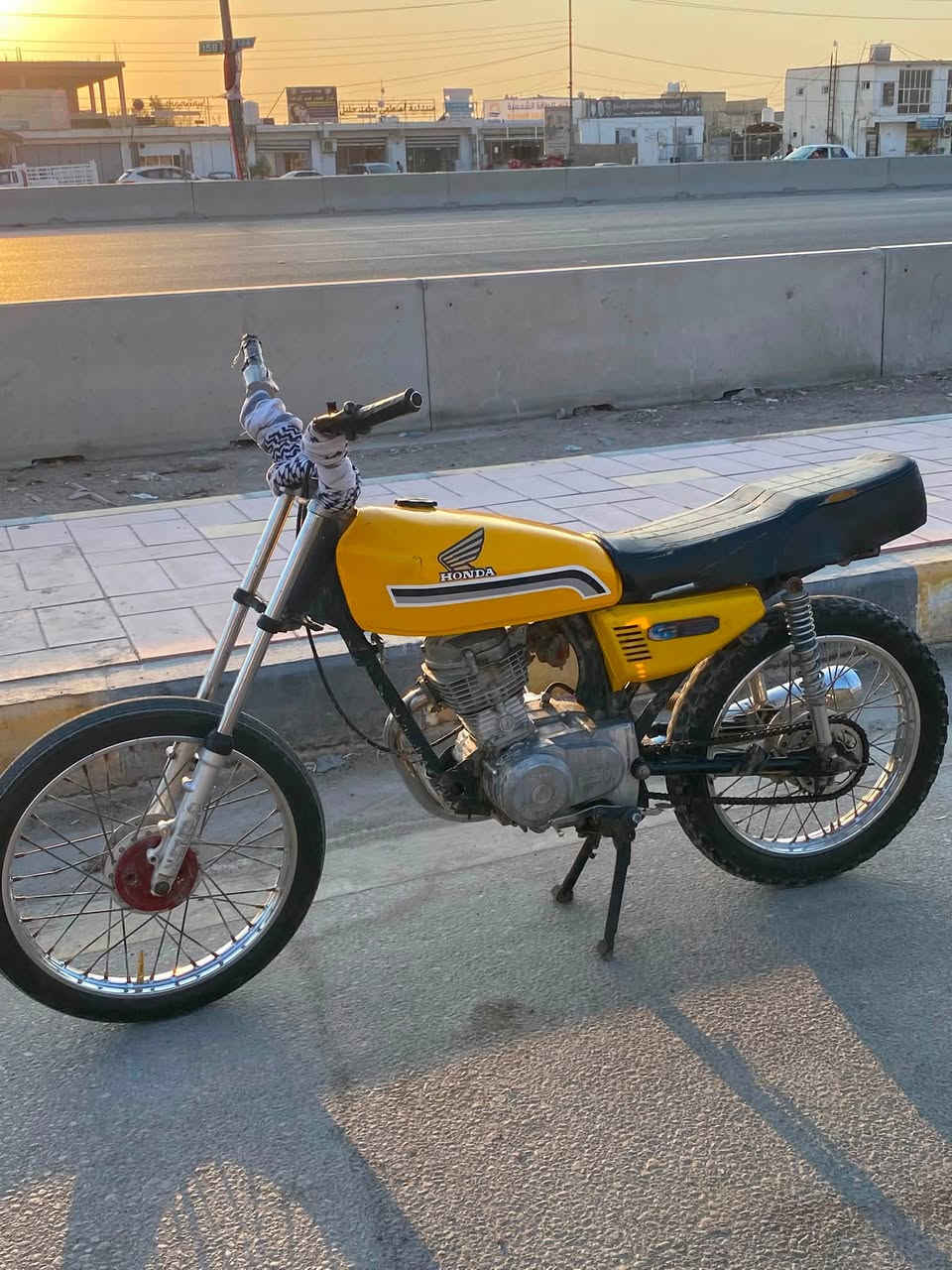 كلك للبيع نضافه شوفت عينك دراجه تخبل محرك ناعم مفتوحه مرا واحد سعر 270وبيه مجال قليل ستفسار راسلني خاص وهاذا رقمي ***********
