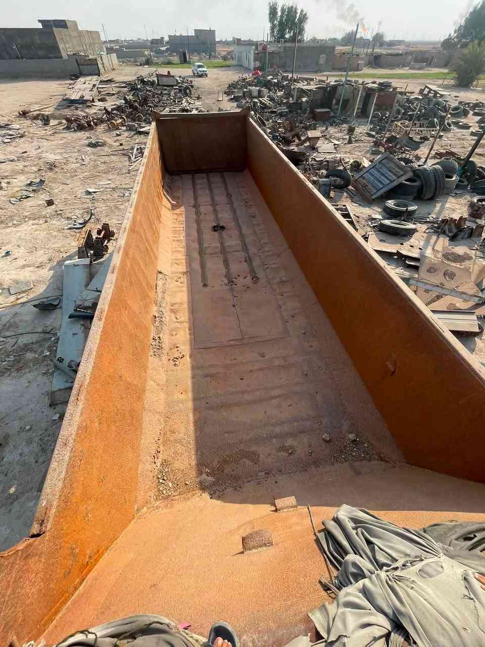 عربانه قلاب 42 متر ذرعتها عليها شريط ربطه 16 البصره الزبير ***********
