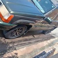 شيروكي ١٩٩٤ • لاصبغ ولا ضربة • مكينه وكير