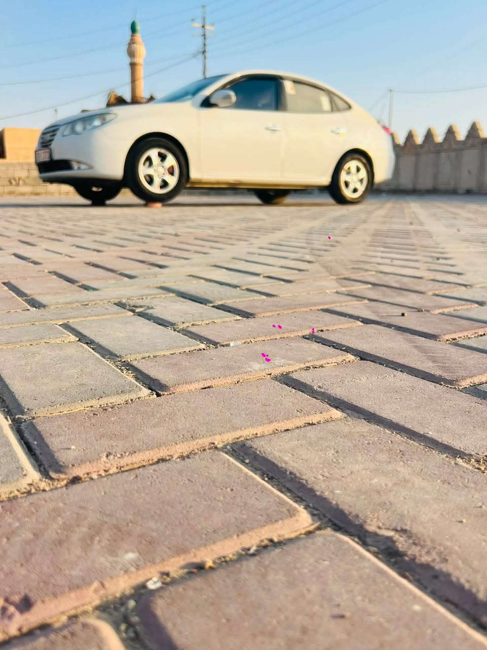 @إشارة إسلام عليكم النترا موديل 11خليجي محرك 2000

السياره بيها جاملغ وبنيد وبيها شويه ب الباب الخلفي السيارة 

كير محرك بي تنقيص قليل صدر جديد خلفي امامي تخم تاير 

رقم أربيل تحويل مباشر وكاله ماكو تحويل فقط السنويه لل 

2030 يله تصقط السياره مناقصه برغي كله جاهز السياره 

منضومه مال غاز وبانزين السعر 110 وبيها أو مراوس ب بكامري 

من 17 وفوك الاستفسار *********** المكان تكريت
