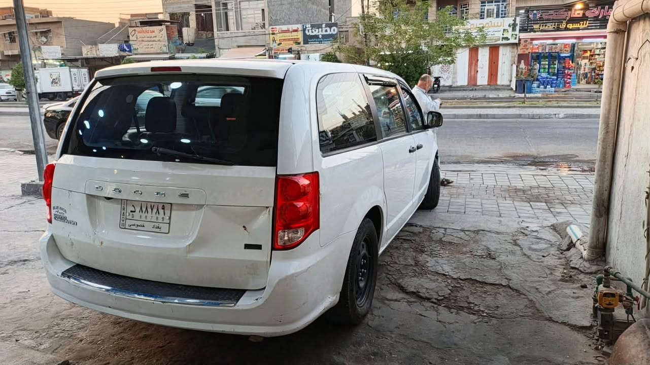 دوج كرفان موديل 2019 رقم بغداد بأسمنه مكينه 3600 امريكي السياره بدون ايرباك حادثه بنيد وجاملغ بدون شواصي ولا لغود وتخم تاير جديد وصدر كله جديد وتبريد خير من الله السعر 159 وبيه مجال مكانه بغداد الشعب 

للاستفسار ***********

