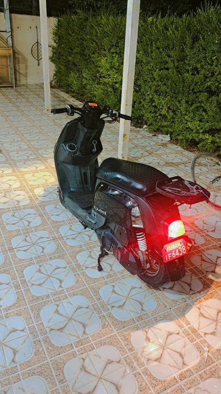 بوليس نوزل.  2010
سعر 950وبيها مجال 

كفالة عامة طالعة من المعرض بشهر 2 

كهربائيات اشاير لايت شاشة كلة شغال 

نكرة سلف الدراجة بكل وقت 
مكاني كربلاء الحسينه مصطفى خان 
***********
