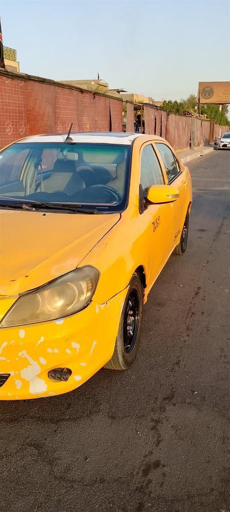 بي واي دي جي 3
 محرك هوندا صار 5 اشهر من شاده  كير عادي تبريد شغال باتري  دينمو جديد مسوي ادامه بلكات ومجاول ومنضومه البنزين السعر 32 قفل  مكاني بغداد الكماليه رقم ***********
