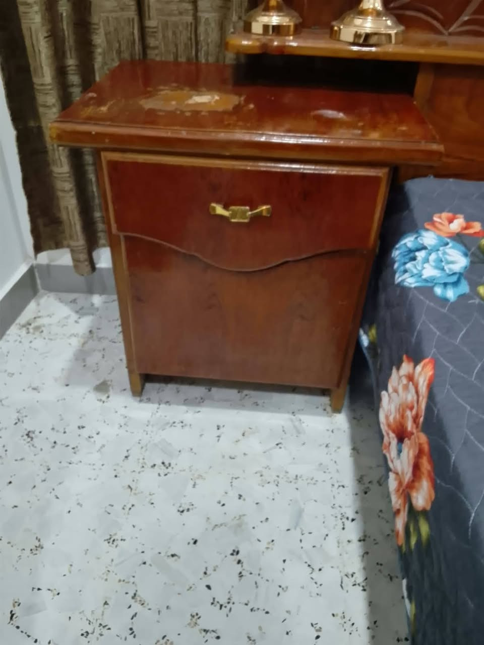 غرفه للبيع صاج ٧٥٠ بيه مجال رقمي ***********
