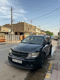 دوج جورني موديل 2018  محرك 2400  الون اسود  بغداد بأسمي   سياره كل نقص...