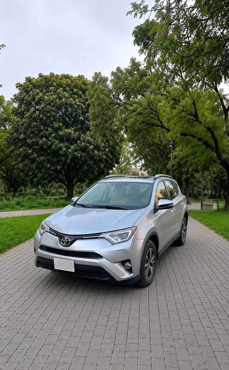 سعر مناسب ‼️
عربي / كوردي

🚘 للبيع | Toyota RAV4 موديل 2017 🚘

💎 وارد أمريكي

🔹 محرك 2.5 لتر

🔹 جير أوتوماتيك

🔹 اللون: سلفر

🔹 ممشى ممتاز

🔹 سيارة عملية واقتصادية ومناسبة للاستخدام اليومي

✨ المواصفات:

✅ شاشة

✅ كاميرا خلفية

✅ حساسات (سنسرات)

✅ مثبت سرعة

✅ فتحة سقف

✅ تبريد ممتاز وكهربائيات تعمل بكفاءة

📋 الضرر حسب فحص السونار

متوفر تقرير الفحص الكامل للراغبين بالشراء، يرجى مراسلتنا لإرساله.

🔧 السيارة بحالة جيدة وخالية من المشاكل الميكانيكية، جاهزة للفحص والمعاينة.

💰 السعر:145ورقه ومجال بسيط

📱 للاستفسار والتواصل:

*********** (واتساب)

🚘 بۆ فرۆشتن | Toyota RAV4 مۆدێلی 2017 🚘

💎 هاوردەی ئەمریکا

🔹 مۆتۆری 2.5 لیتر

🔹 گیربۆکسی ئۆتۆماتیک

🔹 ڕەنگ: زیویی (Silver)

🔹 کیلۆمەترەکە باشە

✨ تایبەتمەندییەکان:

✅ شاشە

✅ کامێرای دواوە

✅ سێنسەر

✅ کڕووز کۆنترۆڵ (مثبت سرعة)

✅ سانڕۆف

✅ سیستەمی ساردکەرەوەی باش و هەموو کارەباییەکان بە تەواوی کار دەکەن

📋 زیانەکە بە گوێرەی ڕاپۆرتی سۆنار

ڕاپۆرتی تەواوی پشکنین بەردەستە بۆ خاوەن مەبەست، تکایە پەیوەندی بکەن بۆ وەرگرتنی.

🔧 ئۆتۆمبێلەکە لە دۆخێکی باشدایە و هیچ کێشەیەکی میکانیکی نییە، ئامادەیە بۆ پشکنین و بینین.

💰 نرخ:145 وەرەقە، هەندێک مه جال

📱 بۆ زانیاری زیاتر :

*********** (WhatsApp)
