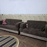 تخم للبيع مستعمل شي قليل السعر ٤٠٠ الف وبي مجال للاستفسار 07775908315