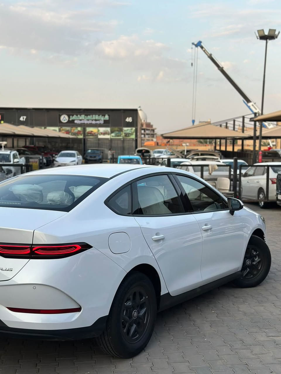 🚘 BYD QIN PLUS DM-i | موديل 2025
🔥 نظيفة جداً | مكفولة | ممشى 3,000 كم فقط

⚙️ المواصفات:

▪️ نظام هايبرد DM-i Plug-in

▪️ محرك 1.5 لتر

▪️ محرك كهربائي + بنزين

▪️ قير أوتوماتيك E-CVT

▪️ دفع أمامي

▪️ 5 ركاب

▪️ مثبت سرعة

▪️ كاميرا خلفية

▪️ حساسات ركن خلفية

▪️ شاشة وسطية 10.1 إنچ

▪️ شاشة معلومات للسائق

▪️ Apple CarPlay & Android Auto

▪️ بلوتوث + USB

▪️ نظام تحكم صوتي

▪️ تحديثات OTA

▪️ تكييف أوتوماتيك

▪️ فتحات تكييف خلفية

▪️ مقاعد جلد صناعي

▪️ مقعد سائق قابل للتعديل

▪️ طي المقاعد الخلفية 60/40

▪️ ستيرن مالتي فنكشن

▪️ مرايات كهربائية

▪️ نوافذ كهربائية

▪️ قفل مركزي

▪️ تشغيل ذكي

▪️ إضاءة LED

▪️ DRL نهاري LED

▪️ جنوط ألمنيوم

▪️ مراقبة ضغط الإطارات

▪️ ABS + EBD

▪️ TCS مانع انزلاق

▪️ VDC ثبات إلكتروني

▪️ مساعد صعود المرتفعات

▪️ ISOFIX

▪️ وسائد هوائية متعددة

▪️ إنذار وحماية ضد السرقة

💰 السعر: 21,600,000 دينار

📍 كربلاء – مدينة المعارض النموذجية

🏢 معرض الجزائري | رقم 23

للاستفسار والطلب الاتصال ***********

#معارض #كربلاء #بيع #شراء #السيارات
