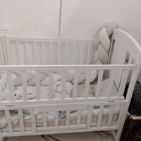 سرير أطفال • سرير كبار