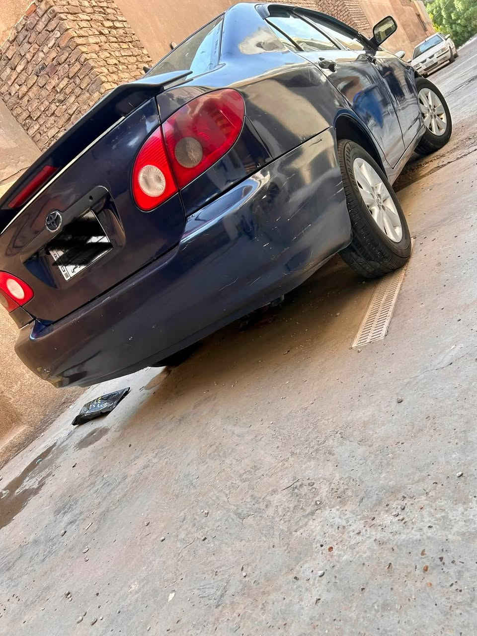 السلام عليكم كورله نحله للبيع موديل 2008 السياره كامله من كل النواحي عدى التبريد غير شغال . اكو جراد في البنيد و القماره السياره رقم بغداد و اني صاحب السياره الاصلي و السياره مسجله باسمي . السعر 74ورقه و بيهه مجال التواصل علا هذا الرقم ***********
