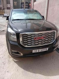 يوكن • ٢٠١٨ • كراسي دكمه