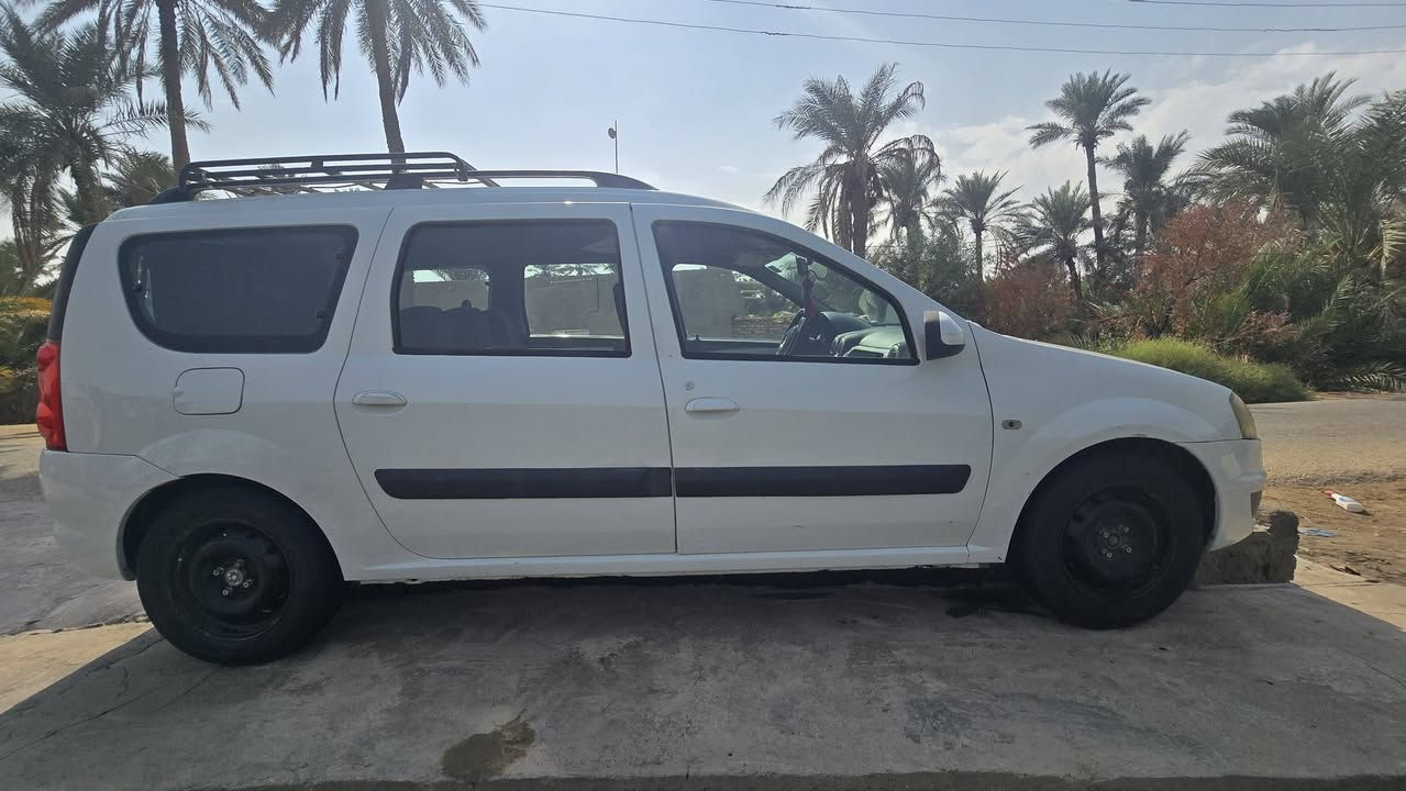 رينو • ٢٠١١ • ام شواريف