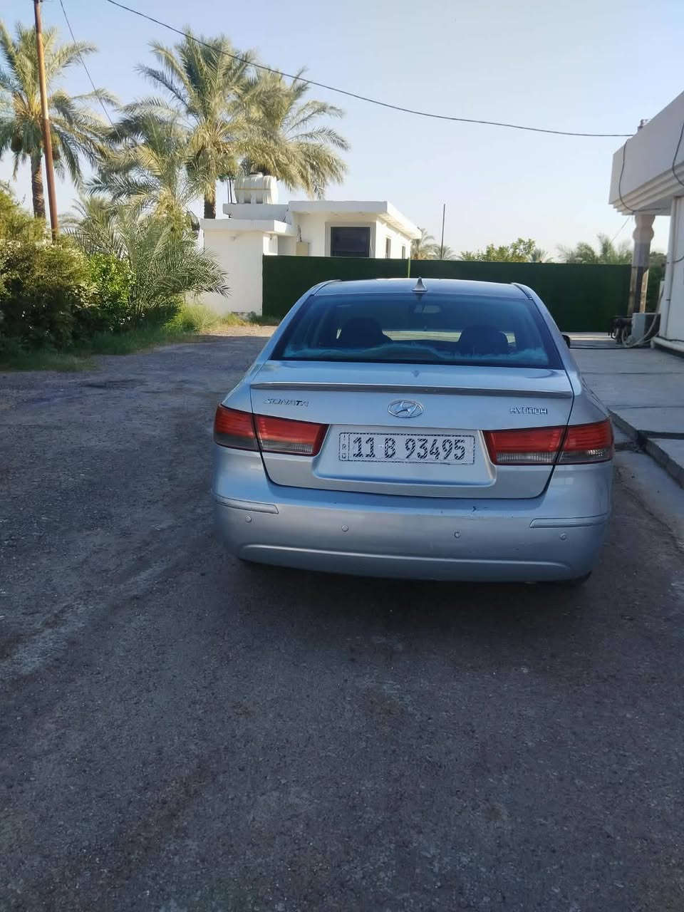 سوناتا موديل 2010وارد امريكي محرك 2400 دوش  رقم بغداد مصبوغه حزام اثر جراد حادثه جاملغ خلفي جهة السايق بامريكا مكانه بغداد التاجي 92$ رقم ***********

