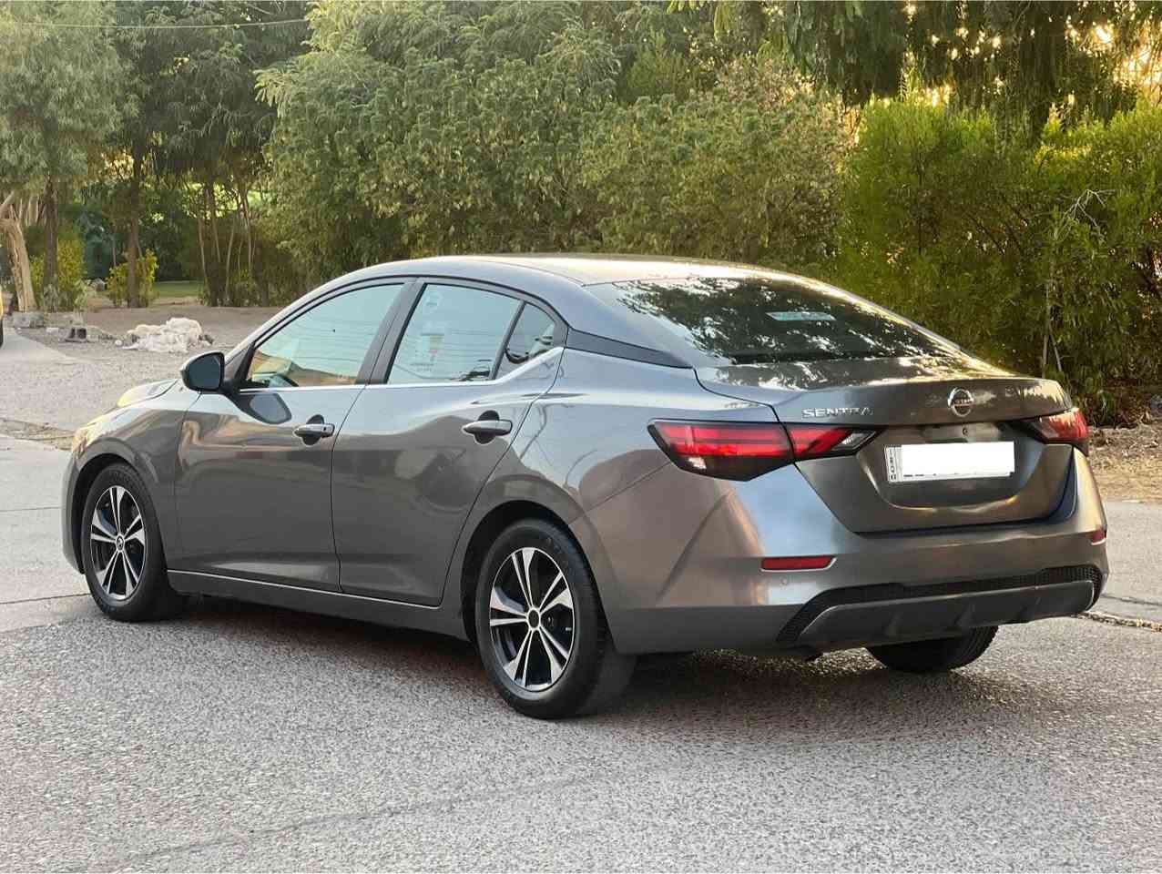 NISSAN SENTRA 
موديل 2020 وارد امريكي لون نفطي

*********** *********** 
حجم محرك 4 سلندر 20 تنفس طبيعي كير محرك شرط سياره ماشيه 99mil
رقم سليمانيه دولي سنويه جديد 
صدر امامي خلفي جديد كهربائيات كل شغال تبريد شغال تخم تاير جديد 
مواصفات 
ويل كروم تشغيل بصمه تحكم ستيرن طرفين نظام قياده نورمل ايكو مانع تزحلق شاشه كاميره خلفي رادار 360 درجه يعني امامي خلفي جانبي تحديد مسار وباقي مواصفات معروفه 
صبغ 2 قطع أمريكا بس بوند بدون دواخل بدون ارباك بل عراق صار الصندوق صبغ بدون دواخل بدون ارباك 

سعر:.(119$) وبي مجال لطيبين
عنوان :.كركوك📍 كركوك, العراق
