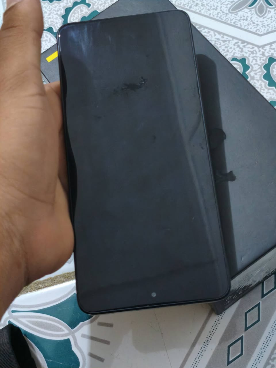 بوكو اكس٧برو • ٢٥٦ • نضيف