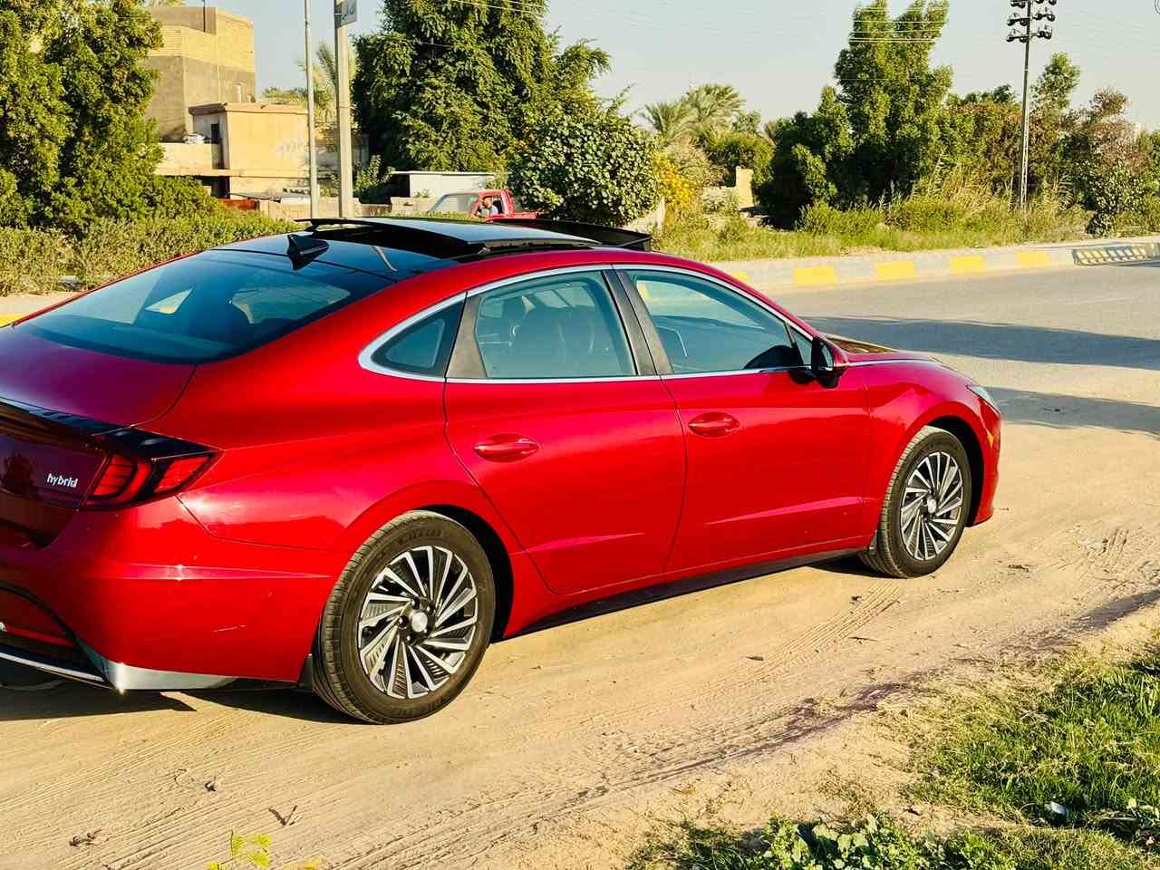 تحيه طيبه 

سوناتا 2023 هايبرد 
لون ماروني جدا انيق 
السياره فول مواصفات بمعنى الكلمه 
شنو اجه من مواصفات  بالسوناتا موجود بيه
وارد امريكي ضرر بارد بالجنطه كد شبر واحد بس تعتبر كلين حته الدعاميات بلاديه 
رقم اربيل اخر اصدار باسمي شخصياً
لمن يود بالاطلاع على المواصفات 
- بانوراما كبيره
- محرك 2000 هايبرد ( شحن + بانزين )
- تفويله بانزين 20 الف دينار تمشيك 900 كيلو 
- تتقدم وترجع بالبصمه 
- تشغيل عن بعد
- بصمه تشغيل + ابواب + جنطه 
- دخول ذكي 
- جنطه تنفتح من تتقرب عليها تلقائي 
- اوتو بارك 
- داتا شو 
- مقاعد جلد تدفئه وتبريد 
- كشنات كهرباء ثنينهن 
- كشن السائق خزن وضعيات قياده
- خمس كامرات محيطيه 
- تشغيل كامرات الجوانب مع الاشاره 
- هاند بريك بصمه 
- كير بيانو 
- شحن لاسلكي 
- لايت اربع عدسات زنون بلادي
- لد على طول الجنطه بلادي 
- جميع لايتات السياره لدات 
- قياده ذاتيه 
- تحديد مسار 
- نقطه عمياء 
- شاشه وسطيه كبيره 
- كار بلي  بلادي 
- داشبول ديجيتل مع ٤ مودات للقياده 
- حساسات محيطيه بكل جوانب السياره 
- اوتو هولد 
- بردات خلفيه بلاديه 
- سماعات 12 سماعه من شركه BOSSمع دمامات بلاديه 
- اناره داخليه بلاديه 78 لون متغير 
- حساس تايرات 
- دواسات لون اسود بلادي 
- توقف ذاتي مانع تصادم 
- مانع انزلاق 
- ركن السياره تلقائي 
- دبل جام 
- والكثير من المواصفات فول الفول 
سياره نضيفه وجاهزه ما تذب عليها الف دينار مال جناي وعلى ايد وحده 
مكاني بابل جبله للاستفسار اكثر 
 *********** اتصال او واتساب 
ما عجبك المنشور خلي كلمه طيبه مثلك واعبره الرزق على الله

