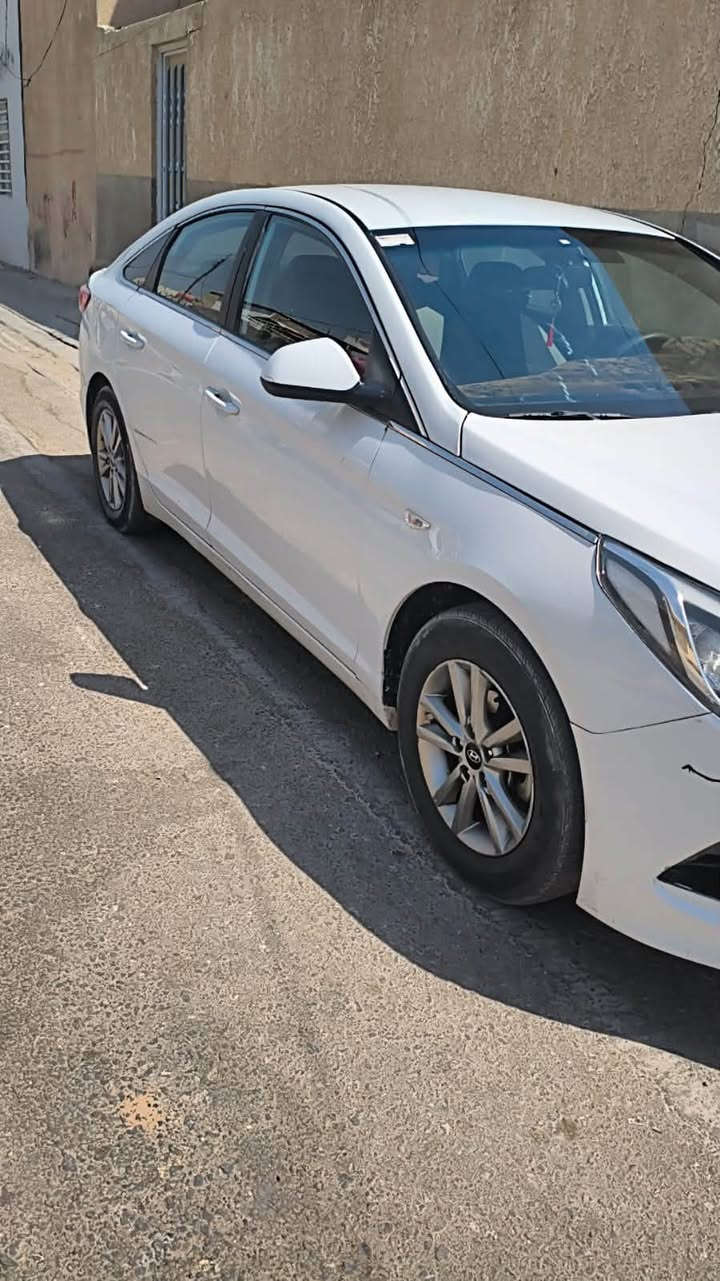 سوناتا موديل١٧ كصه جنطه كير ومحرك بلجيس مكفولات تبريد ثلج  غاز خط واحد مكانه نجف ب ٤٦ وبيه مجال قليل  اي استفسار ع هذه الرقم***********
