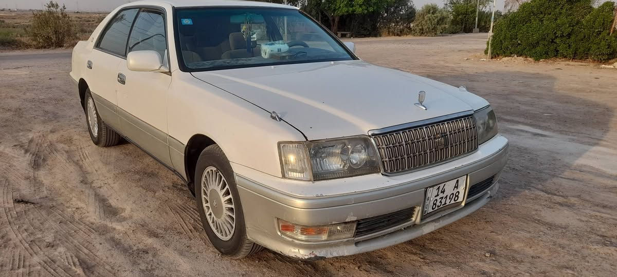 السلام عليكم للبيع موديل98 ضرضه 4 اصابع بلجاملغ الامامي سنويه  ل30 بأسمي لايت زنون عالي ناصي مكينه  2400ديلكو  مكفول مكينه وكير لا تنقيص ولا تبخير 
***********  مكان السياره بصره القرنه
وات ساب السعر 90 وبيه مجال
