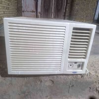 مكيف • بحاجة فحص • عليه ثلج