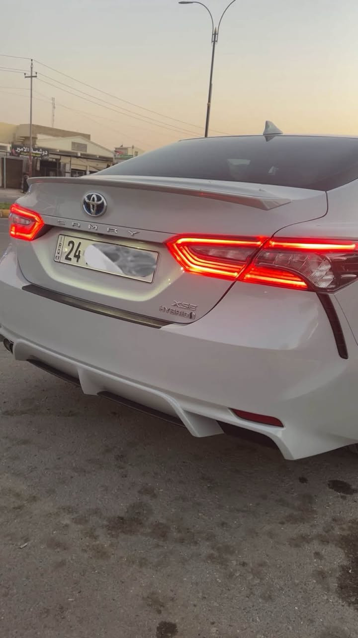 ‏2022  𝐓𝐎𝐘𝐎𝐓𝐀 𝐂𝐀𝐌𝐑𝐘-𝐗𝐒𝐄 Hybrid
تويوتا كامري (XSE) موديل : 2022
اللون : سموك مميز

عداد المسافة : 54.000  Km

حجم المحرك : 2.5L ( 4.سلندر )

الضرر : بارد بالباب الصدر تقريبا شبر  
رقم الشاصي مع صور 
‏
 كافة الايرباكات سليمة 100%
المواصفات : 𝐗𝐒𝐄
فـول مـواصـفـات عدا الفتحة
ابواب  بصمة
بصمة تشغيل 
تشغيل عن بعد (𝐑𝐄𝐌𝐎𝐓𝐄 𝐒𝐓𝐀𝐑𝐓)
شاشة  كبير
كاميرا خلفية 
حساسات خلفيه
هاند بريك بصمة
اوتو هولد (𝐀𝐔𝐓𝐎 𝐇𝐎𝐋𝐃)
اوتو ستارت (𝐀𝐔𝐓𝐎 𝐒𝐓𝐀𝐑𝐓)
اوتو ستوب (𝐀𝐔𝐓𝐎 𝐒𝐓𝐎𝐏)
رادار امامي (تحديد مسار)
‏‎رادار جانبي (نقاط عمياء)
‏‎حساسات خلفي 
مانع انزلاق+𝐀𝐁𝐒
3انظمة  (𝐄𝐂𝐎) (𝐍𝐎𝐑𝐌𝐀𝐋)(𝐒𝐏𝐎𝐑𝐓)
نظام EV MODE
تحكيم استيرن+ شفتات استيرن
كشنات جلد ، كشنات كهربائي
كشنات الامامي هيتر 
لايتات (𝐋𝐄𝐃) عدسة زينون بيلادي
اناره داخليه led 
ترحيب بلادي بالدواسات 
شاحن وايرلس
مثبت سرعه تفاعلي قيادة اليه ، تحديد مسار 
تخم تايرات جديدات

***********
