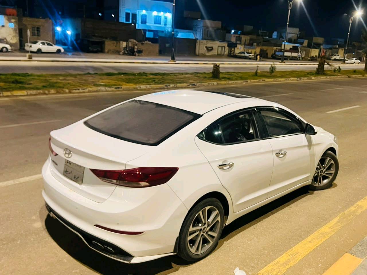 النترا 2018 
محرك 2000 سوبر 

فول مواصفات 
بيه بارد وكرتين قليلات كلش
سياره جاهزه 100/100
مكان السياره نجف 
باسم شركه ومصدر وكاله ب اسمي 
 مستعجل عل بيع 
السعر ١٣٧ وبيه مجال 
غير متواجد عل فيس بوك 

***********