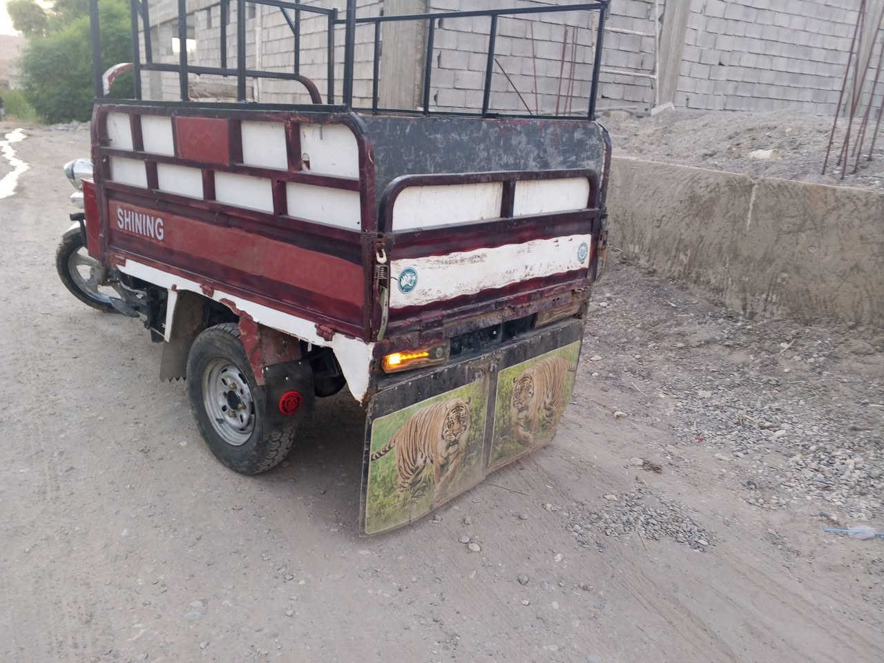 عندي ستوته للبيع  منفيس بي ويرمنيه شغال ماكينه نضيف بودي نضيف وتوير نضيف وبقيه كدام العين  وسعر 700 وبيه مجال شي قليل   عنوان موصل حي كرامه *********** رقمي ثاني بي وتساب ***********
