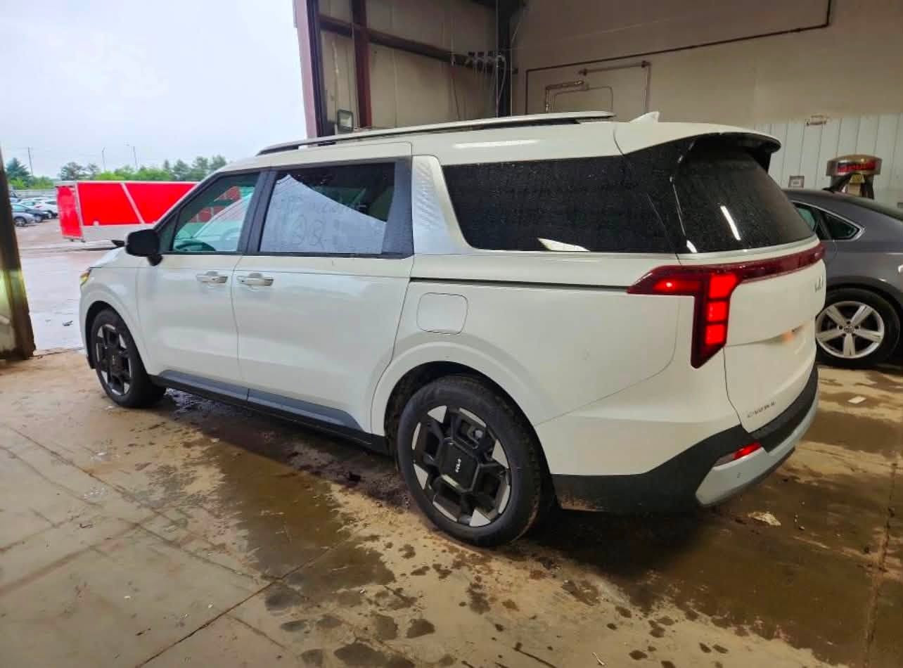 (((مكتب اسديرة لتجارة السيارات)))
KIA CARNIVAL EX 2026

📆تاريخ المزاد 8/9/2026
الضرر موضح في الصورة

 السعر يحدد في المزاد

للاستيراد يرجى التفضل بزيارة المكتب

📍موقع المكتب: اسديرة طق طق قرب مول انيس 

للاستفسار
***********

اهلاً وسهلاً بكم ونشكر ثقتكم بنا💙
