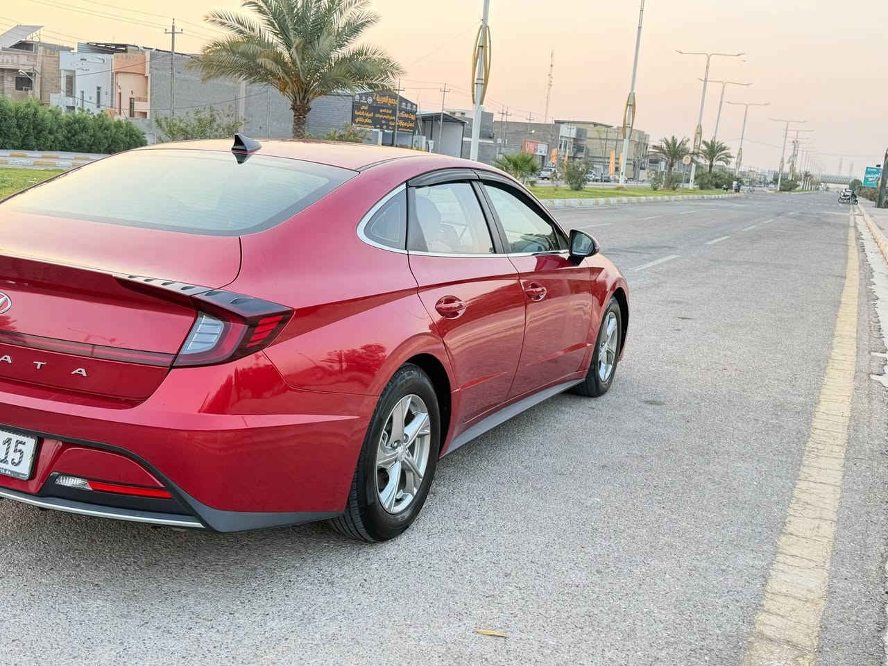 السلام عليكم
سوناتا للبيع موديل ٢٢ وارد امريكي  لون احمر 

🧰 شرط السياره جاهزة من حداديه ومن باقي التفاصيل تخم تاير جديد باتري كوري اصلي جديد جامه أمامه جديدة 

⚙️ محرك 2500 برغي مامفتوح مكفول من كلشي 

🪛 كير شرط على وضع شركه مكفول 

🧊 تبريد ثلاجة

🛞 تحكمات ستيرن

🅿️ وقوف ذاتي

🛣️ تحديد مسار

🛑 اطفاء عند الوقوف

⚙️ مثبت سرعة

🎒 جنطة بصمة

🅿️ سايد بريك بصمة

🎶 سماعات دمام + مضخم

🪑 كشنات مخمل

💡 لد نهاري أمامي

🔦 لايت زنون عالي وناصي بلادي

💡 بك لايت لد

🌙 لايت أوتو

ماشيه سياره ١٢٥  وقابل للزيادة 

سياره حادث سرقه القطع وطخات اثنين  اني ابيع صبغ حزام 

سيارة محرك كير مكفولات برغي مفتوح بيهم سياره عليها ادامه من كلشي جاهزه و جديده مال جناي 
السعر١٢٧ ومجال كلش بسيط 
 التواصل خاص 
او على الرقم ***********
