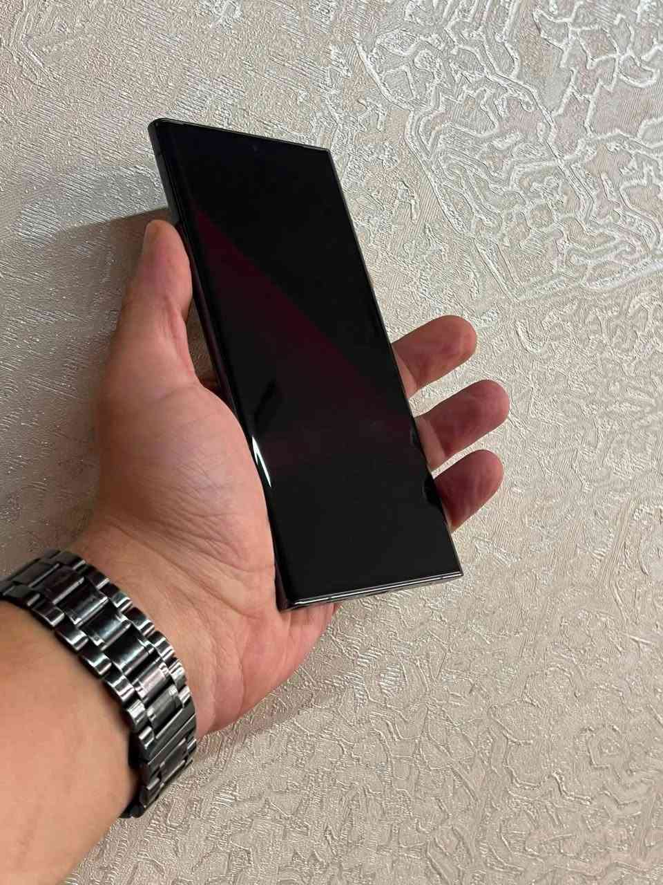 للبيع samsung s22 ultra 12/256 
نظافة خارجية ممتازة وداخلي مبدلة فلاتة الشحن فقط مافي اي 
للبيع بسعر 300 
للتواصل *********** متواجد على الواتساب
