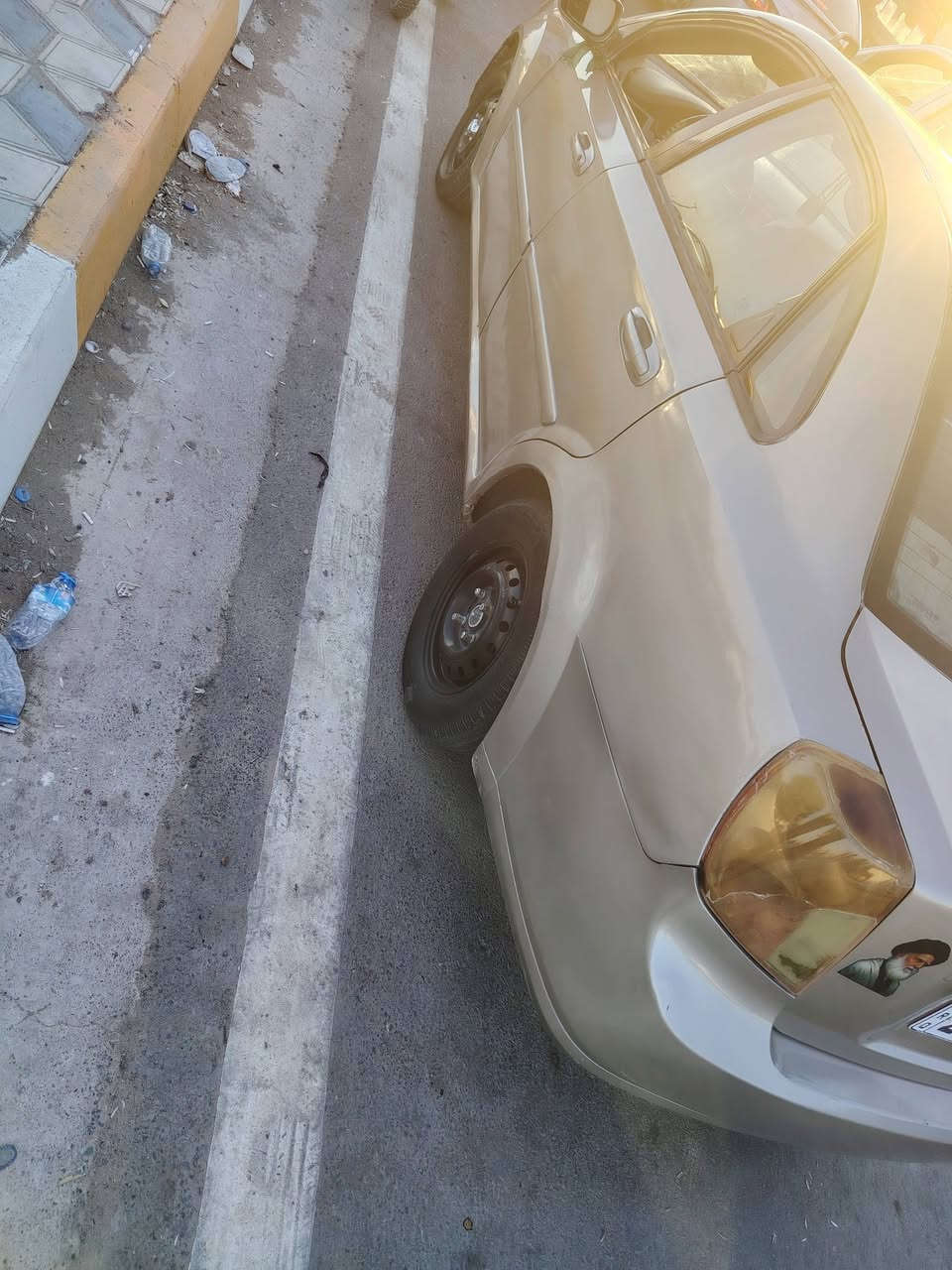 سلام عليكم فورنزه للبيع موديل 2007 تخم تاير جديد كهربائيات كلهة شغاله سنويه لل27 شرط التحويل رقم دولي لا صرف ولا تبخير السعر 45 وبيهة مجال مكاني ديالى شهربان رقم الهاتف ***********
