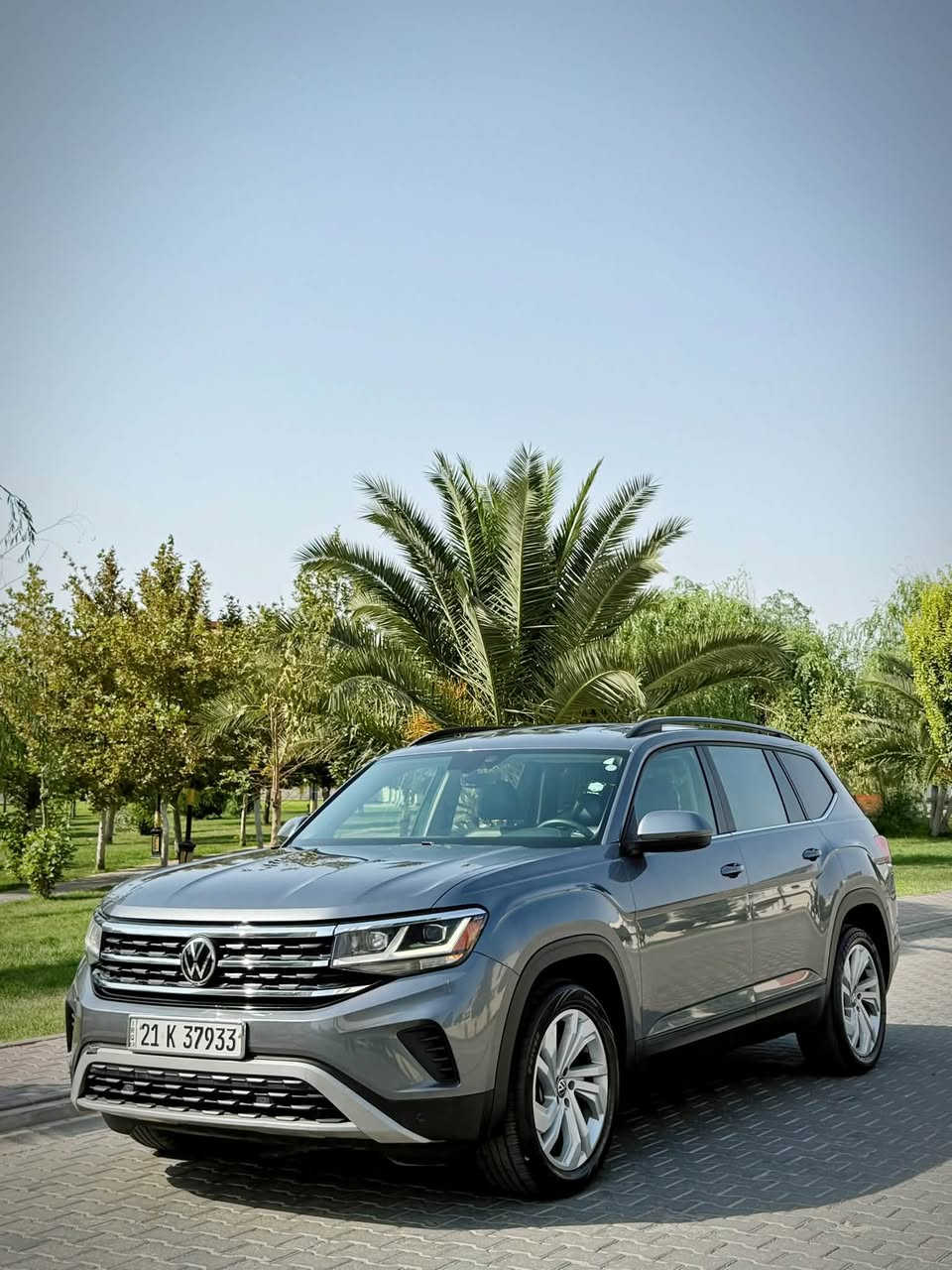 Volkswagen Atlas SE 2021
حجم المحرك 6 سلندر 3.6
عداد المسافة 50 الف فقط
ضرر :   باب يمين فقط مبدل بيلادي بدون صبغ سياره
بصمة تشغيل
‎بصمة أبواب
‎تشغيل عن بعد (Remote Start)
صندوق شفط كهربائي
‎رادار أمامي (تحديد مسار)
‎رادار جانبي (نقاط عمياء)
‎رادار خلفي (تحذير من الاصطدام)
كاميرات محيطية 
‎سستم سماعات Harman cardon
تحكم وضعيات القيادة Drive Modes 
تبريد مركزي لمس

كشنات جلد+كشنات كهرباء كشنات هيتر
كشنات خلفي هيتر
‎هاند بريك بصمة
Android Auto 
Apple Car Play 
‎مانع انزلاق+ABS
شحن موبايل واير ليس جارج
‎شاشة كبيرة لمس
‎حساسات خلفية+ كاميرا 
‎تحكمات استيرن
‎اوتو ستارت Auto start 
‎اوتو ستوب Auto Stop 
‎وبقية المواصفات المعروفة
‎‏‎ 
‎مکان سیارة  سليماني 📍
‎‏‎سیارة مرقم سليماني بسمي
‎‏‎‏‎للاتصال والاستفسار
***********📞
