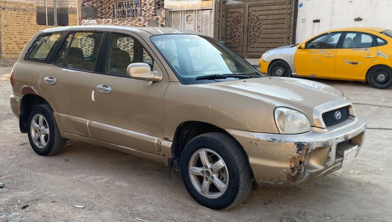 لسلام عليكم جيب  سنتافيه 2002 مكينه كير زينات وحدايه  وتواير كهربايات شغالات كلهن بدي شوف تحويل بسم راعيه تحويل رقمه بغداد سنويه نافضه ب2022 سعره 40وبيه مجال مكان ناصريه مركز ***********
