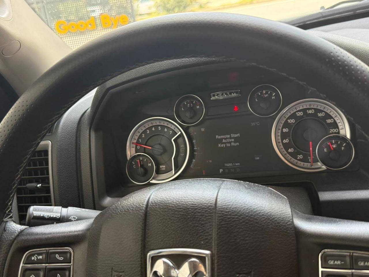 دوج رام. حجمي 1500 كلاسيك موديل. ٢٠٢٢.  مواسفات. هيمي مه كينه. V8   حجمي 5.7.  به سمه شاشه گه وره ده بل اكسل.  گيرفؤليؤمم. تبريتت مركزي.  ٤٠ هه زار.  رؤشتووه.  ٢ بارجه ي بؤياخه.  جه ملخ و درگا.    بي ناوگرتن بي ايرباك سه نه وي تاكو ٢٠٣٠ تازه يه ٤ تايه يي لؤك
سعر. ١٩٩$ ناونيشان سليماني 
ز.م ***********
دوج رام. حجمي 1500 كلاسيك موديل. ٢٠٢٢.  مواسفات. هيمي مه كينه. V8   حجمي 5.7.  به سمه شاشه گه وره ده بل اكسل.  گيرفؤليؤمم. تبريتت مركزي.  ٤٠ هه زار.  رؤشتووه.  ٢ بارجه ي بؤياخه.  جه ملخ و درگا.    بي ناوگرتن بي ايرباك سه نه وي تاكو ٢٠٣٠ تازه يه ٤ تايه يي لؤك
