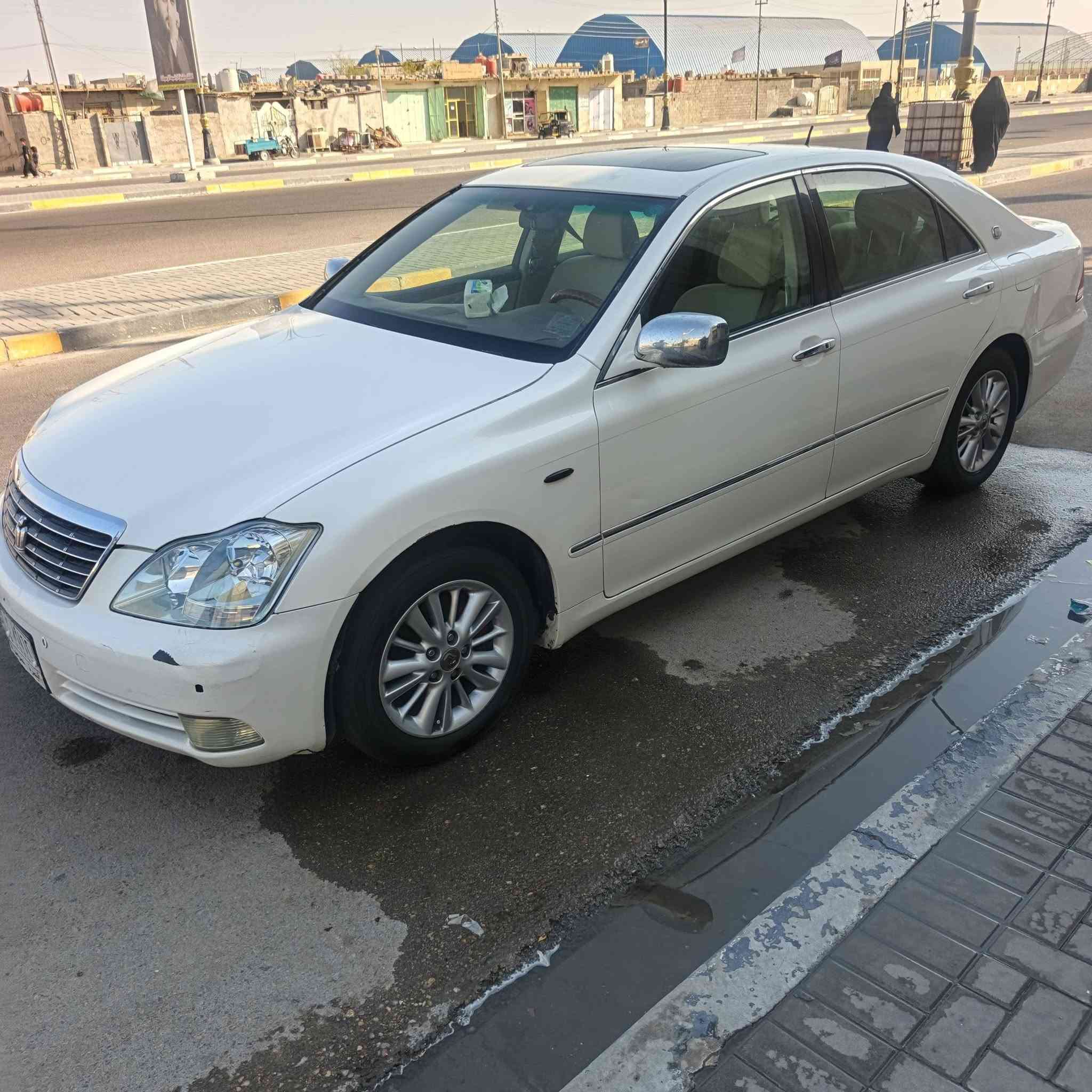 يا الله سلام عليكم 

شاهينه البيع 
موديل 2004 
رقم بصره تحويل ثاني يوم 
مكانها بالبصره
سياره مكفوله 
اربع دكم فتحه سقف برده خلفيه 
سياره تبريد شغال مكينه لا تنقيص ولا تبخير 
وبل عافيه ع ياخذه 
من كص والجثه والعيب الشرعي 
جديده بمعان الكلمه 
بيه بجاملغ الخلفي وراه السايق خسفه زغيره ومامرجعه 
باقيه ع وضعه 

السعر 135 وبيها مجال قليل 

شراي يتصل وبل خدمه 
***********
