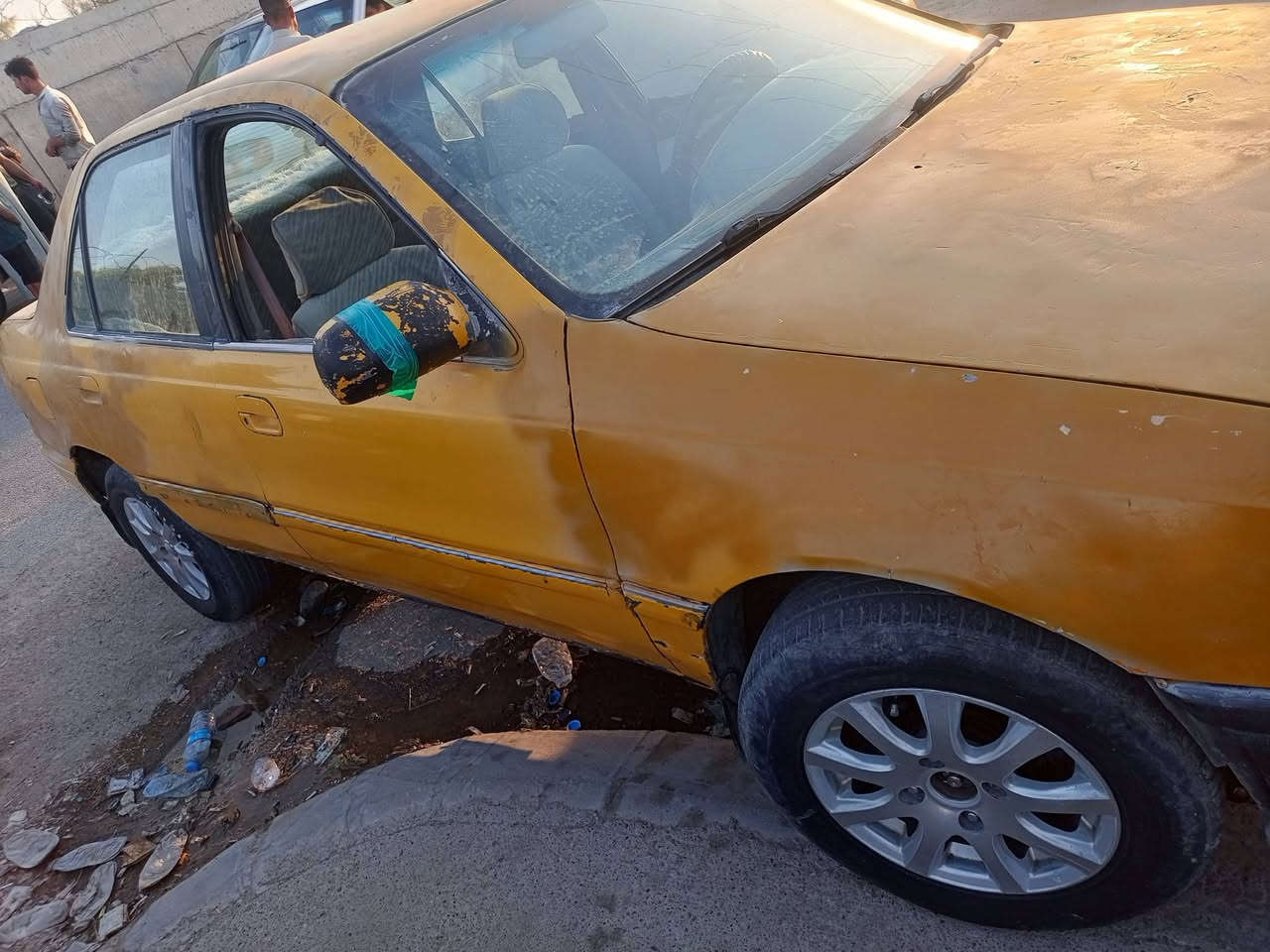 هيونداي ألنترا موديل 94
سنوية عظم عاج 
مكان السياره كركوك 
السعر 8
الاستفسار على الرقم ***********
