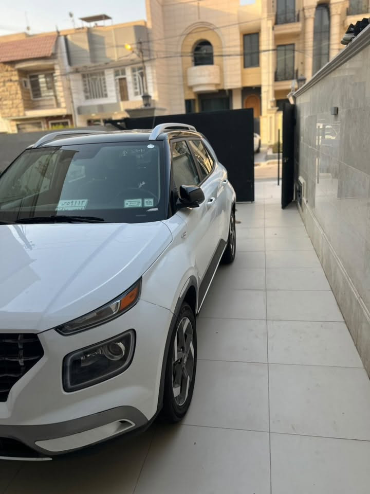 موديل ٢٥ تو كلر ماشيه ٣٥٠٠ ميل فقط بحالة الزيرو تم تبديل بند بدون ايرباك السعر ١٢٥ ورقه. دخول جديد 
*********** المنصور

